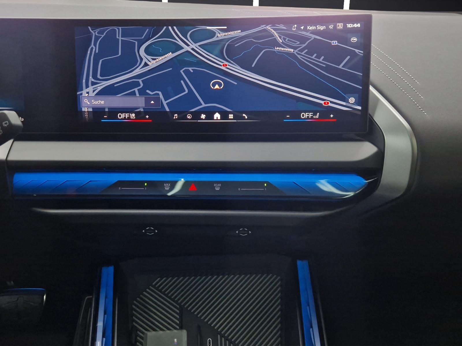 BMW X3 M50i-image-21