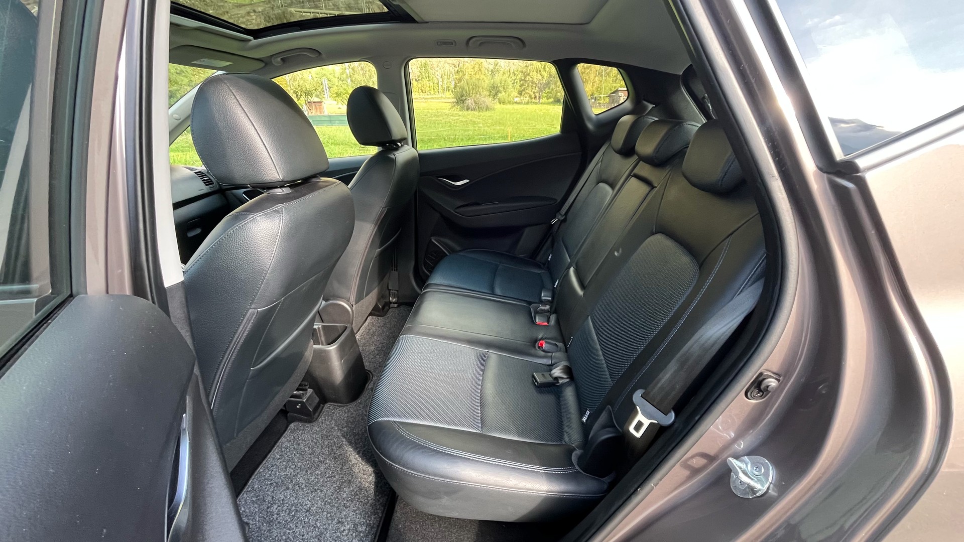 HYUNDAI iX20 1.6 Premium-image-9