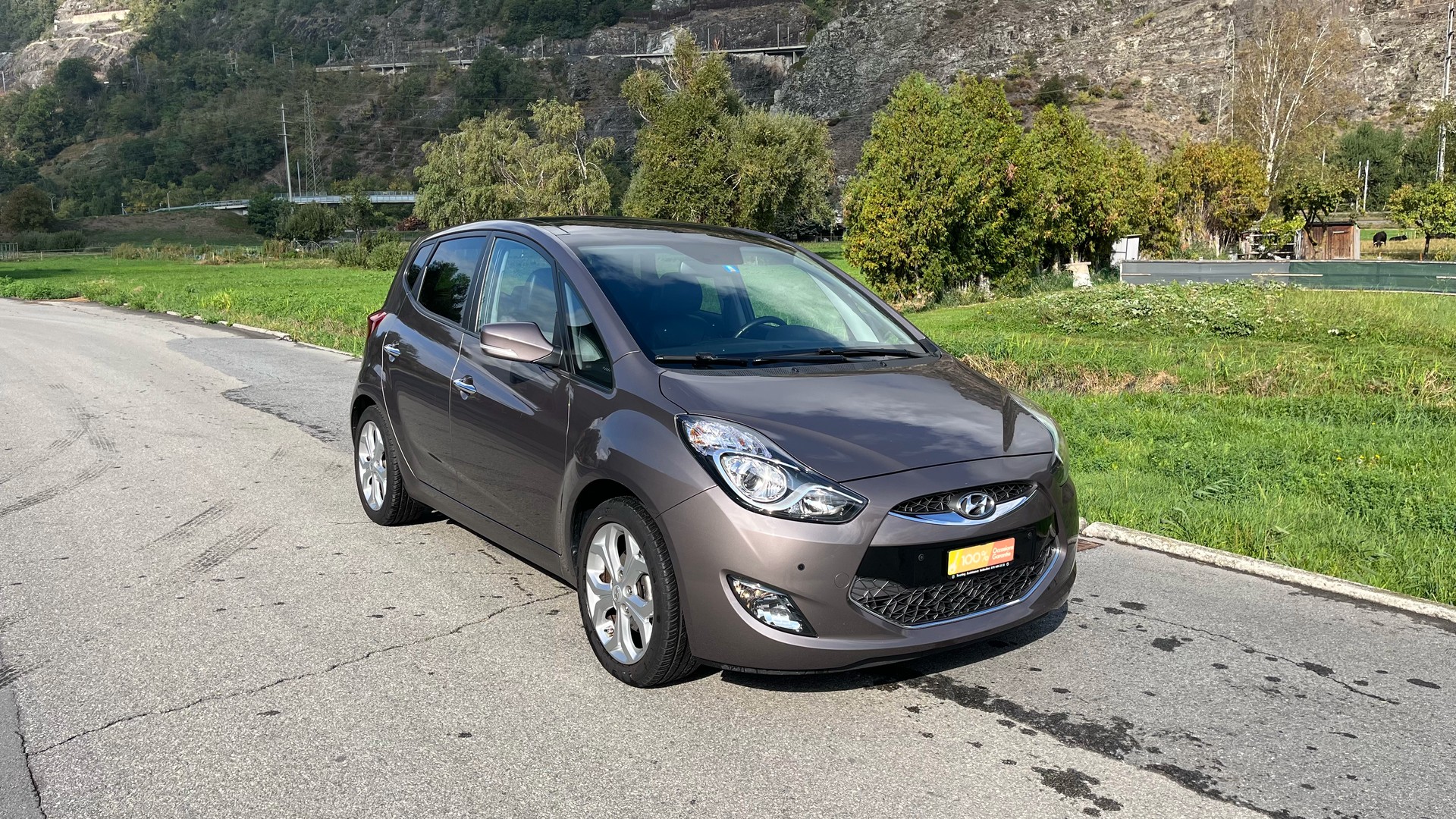 HYUNDAI iX20 1.6 Premium-image-6