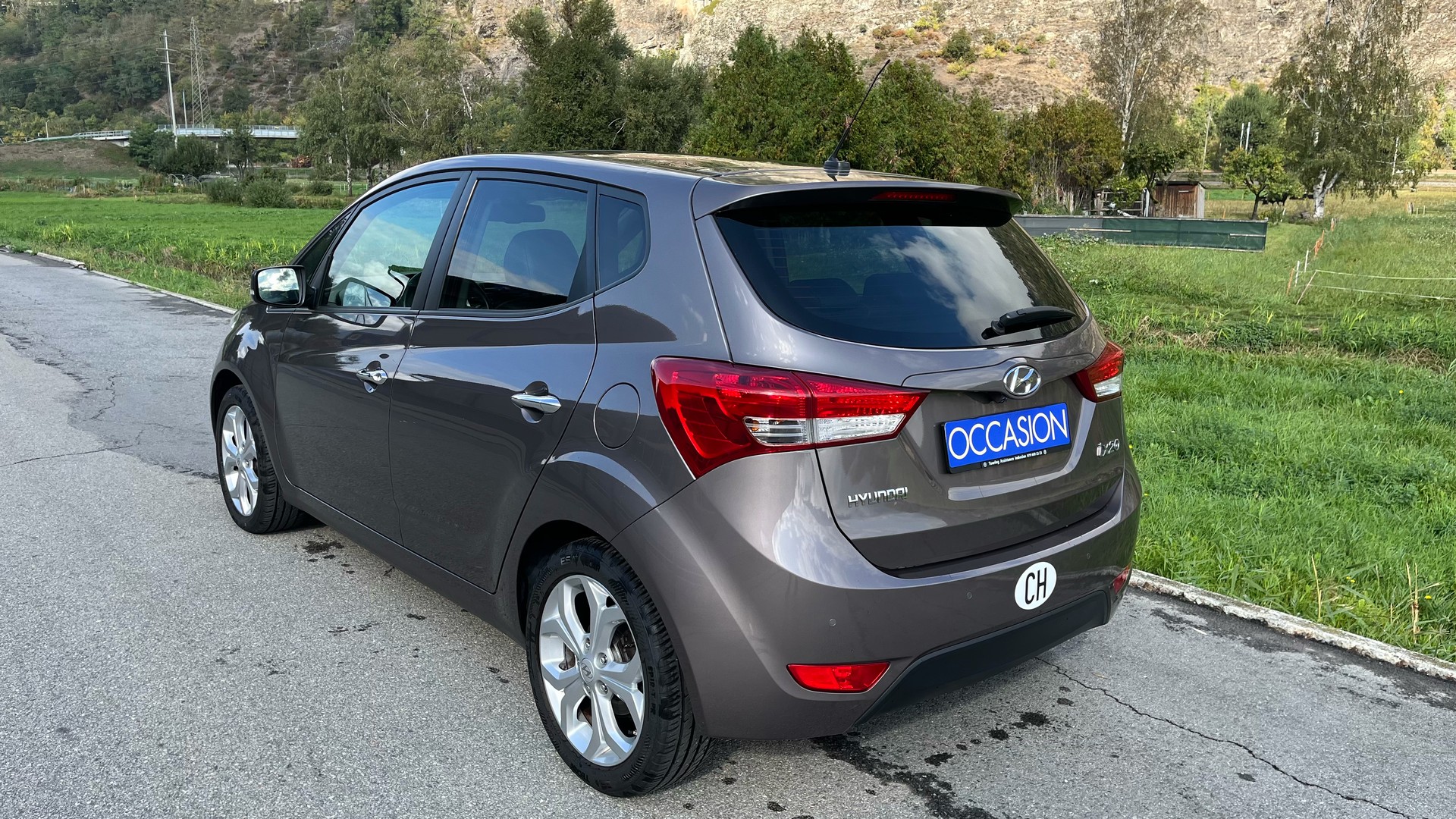 HYUNDAI iX20 1.6 Premium-image-2