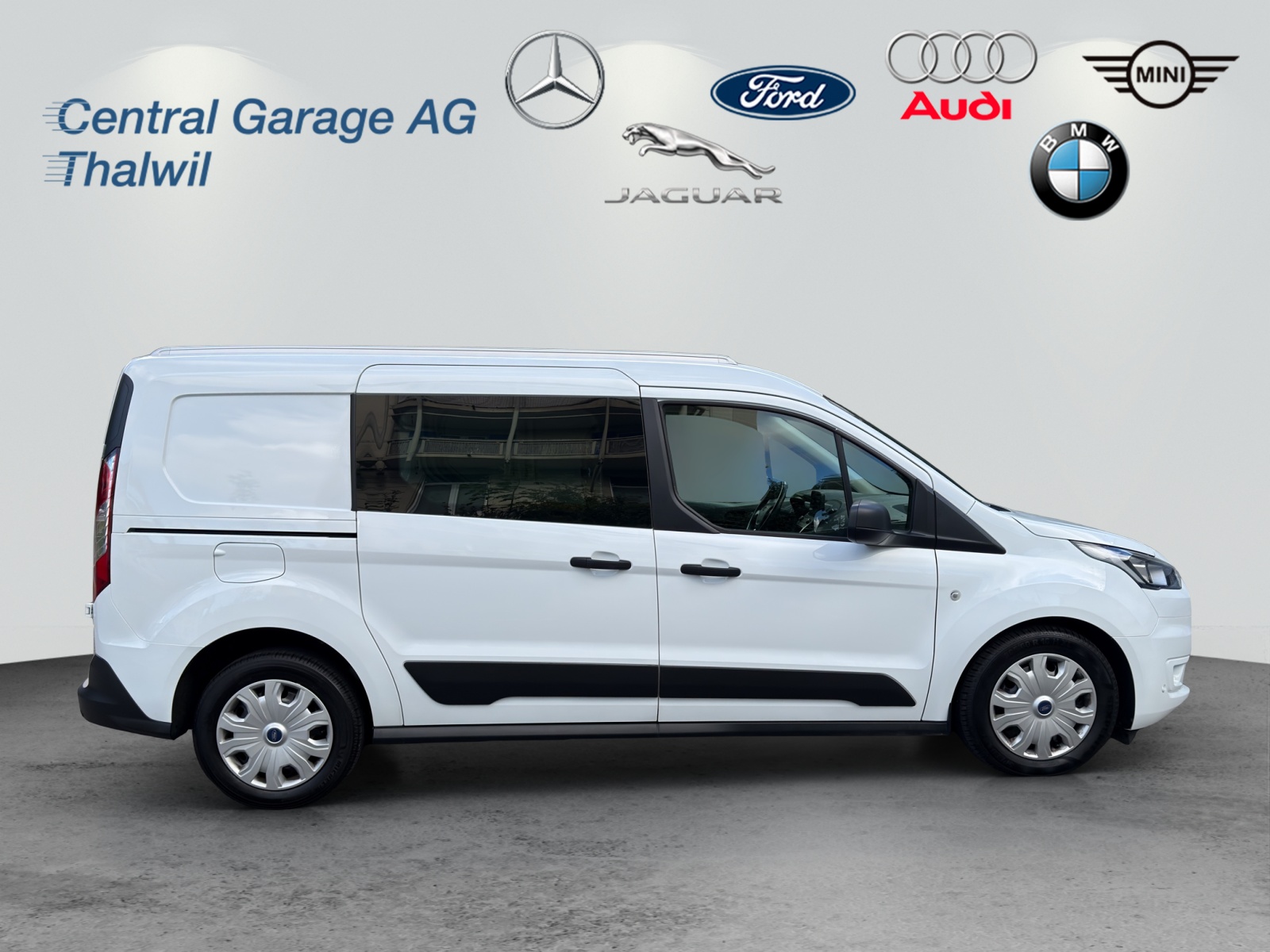 FORD Transit Connect Van T210 1.5 Eco Blue Trend A-image-6