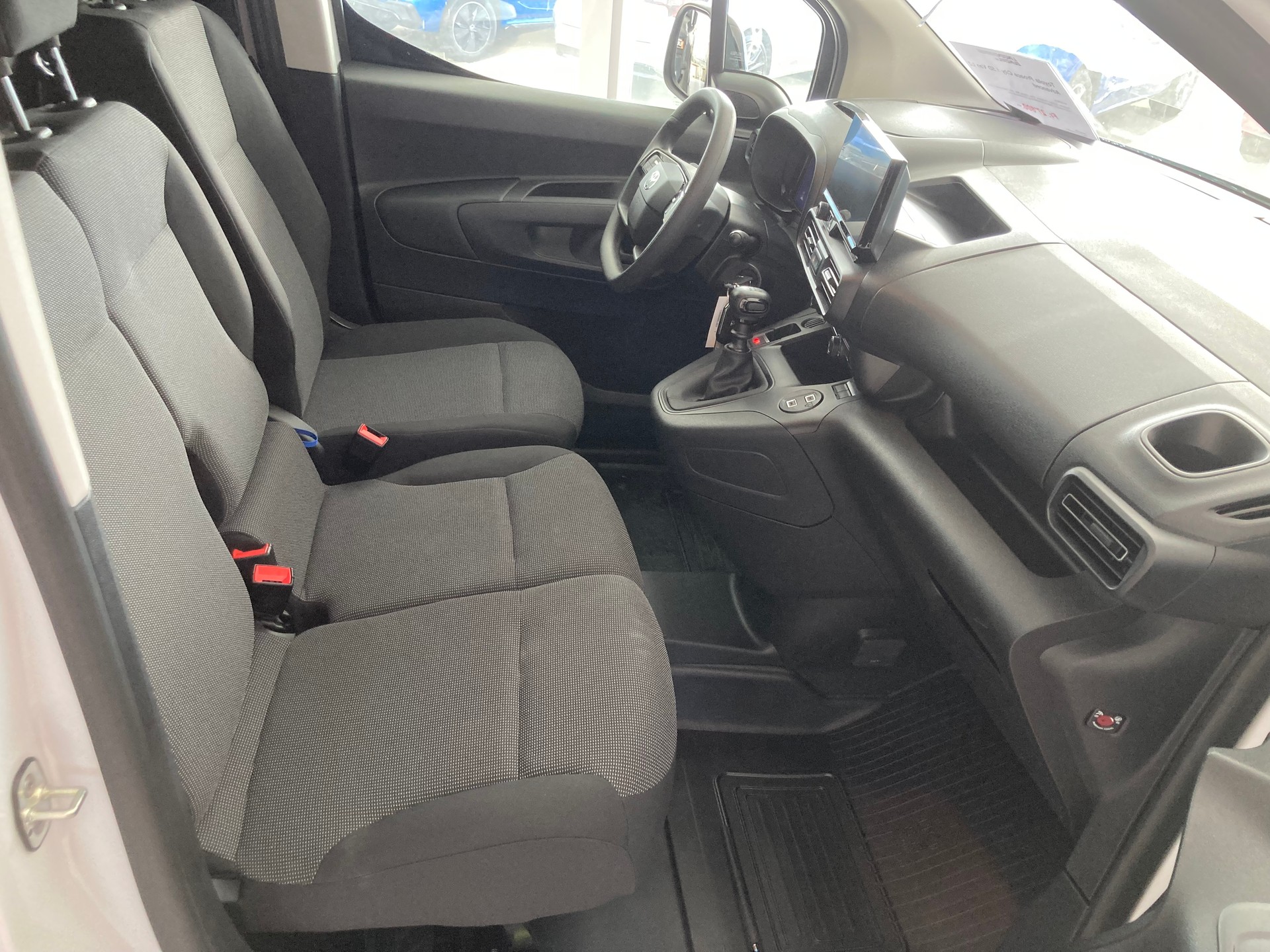 TOYOTA Proace City Van 1.5D Advanced Long-image-15