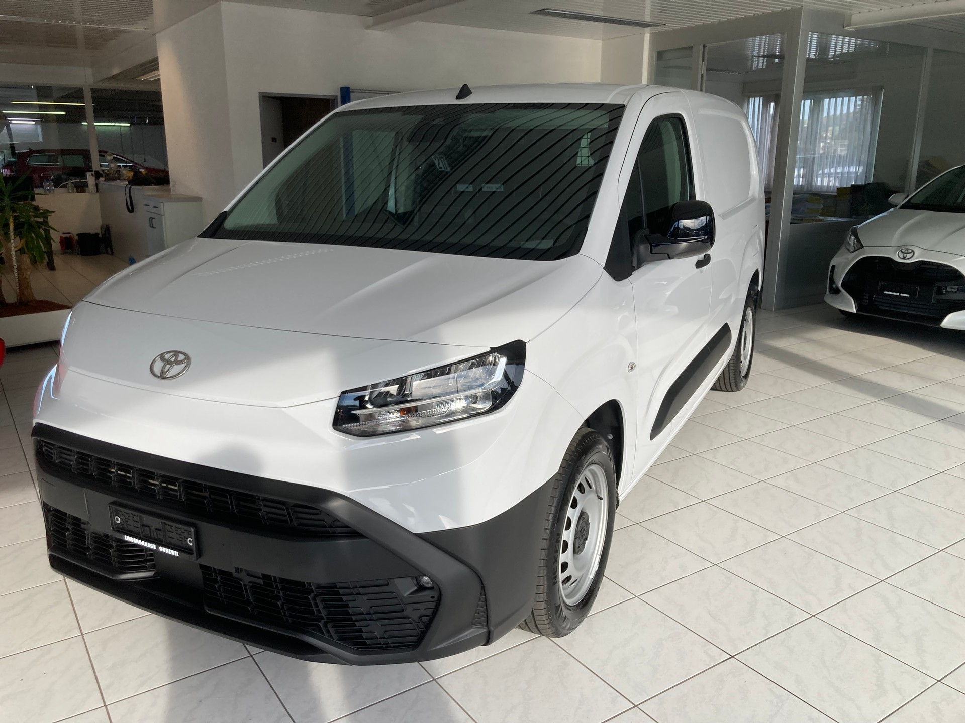 TOYOTA Proace City Van 1.5D Advanced Long-image-0