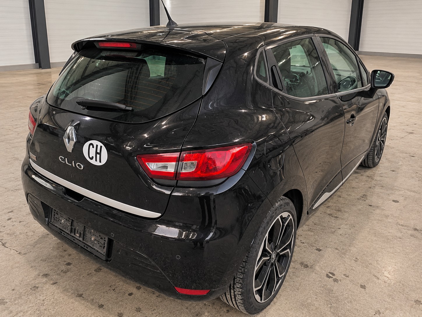RENAULT Clio 1.2 16V T GT EDC-image-5