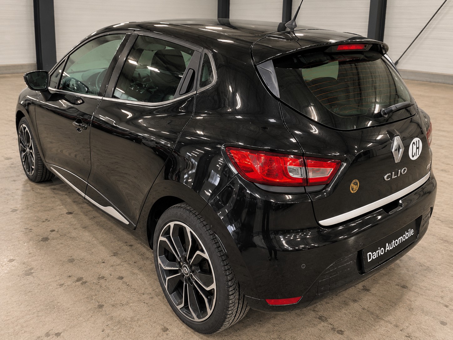 RENAULT Clio 1.2 16V T GT EDC-image-6