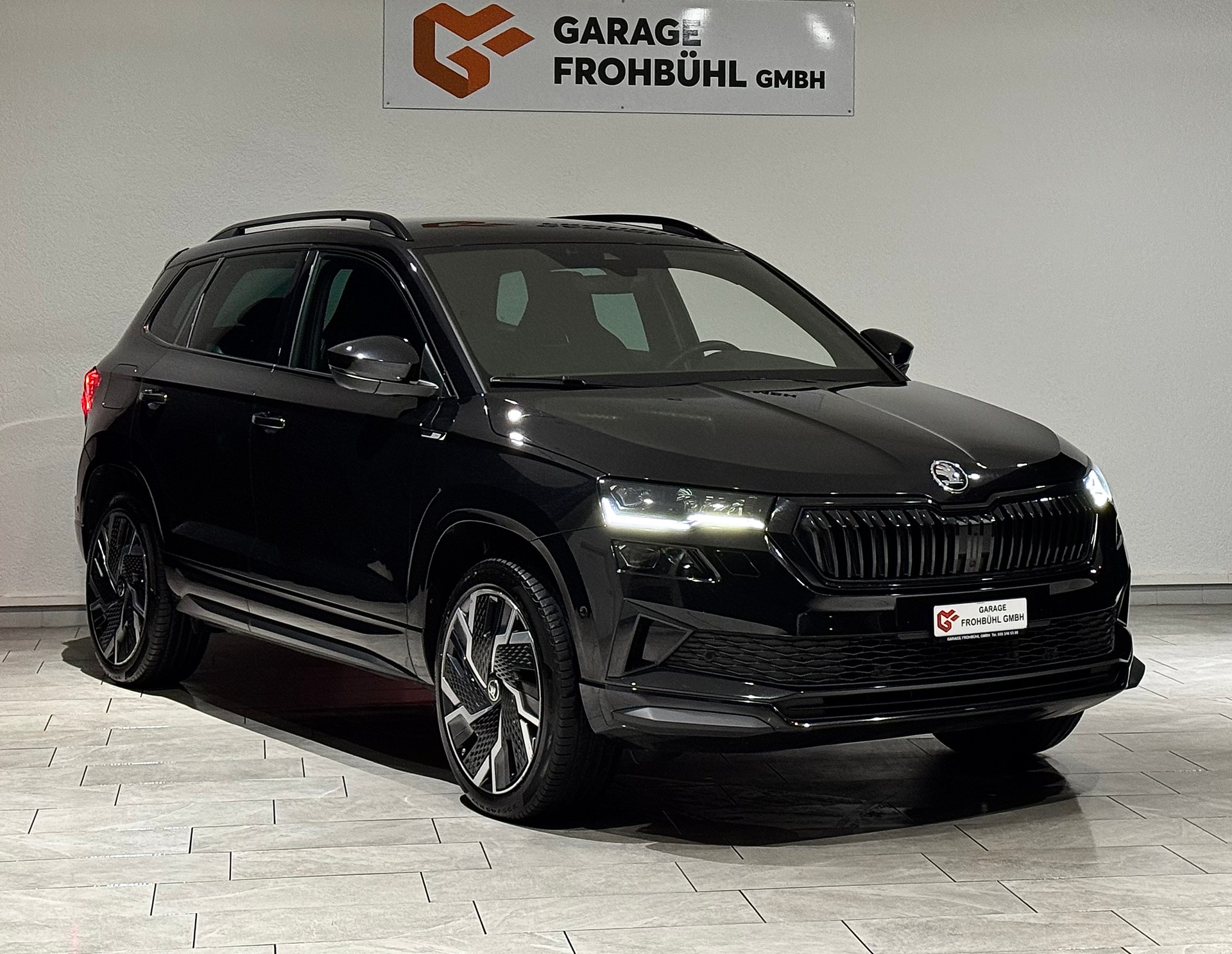 SKODA Karoq 2.0 TSI SportLine 4x4 DSG I AHK I 1.Hand I-image-2