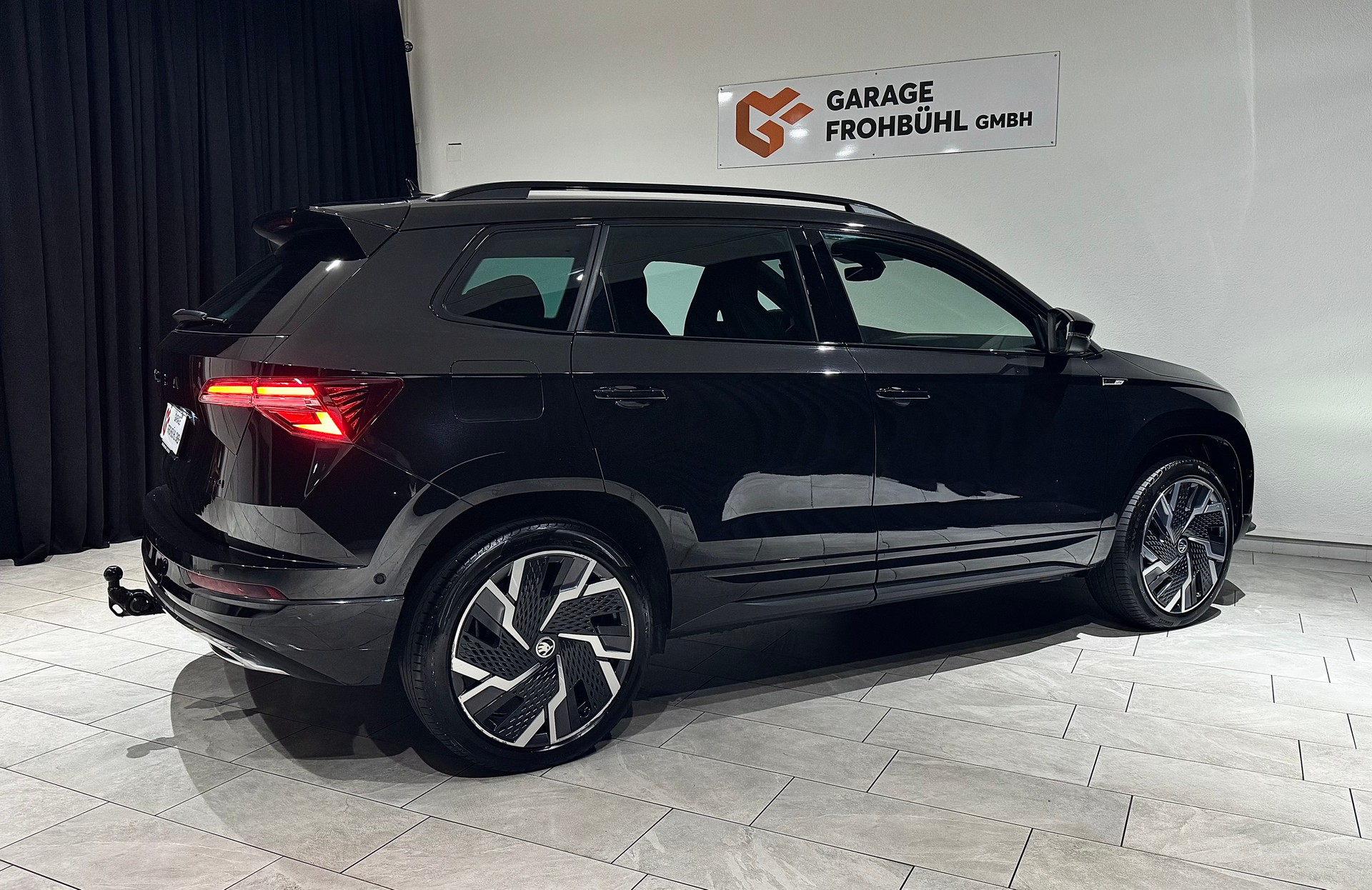 SKODA Karoq 2.0 TSI SportLine 4x4 DSG I AHK I 1.Hand I-image-7