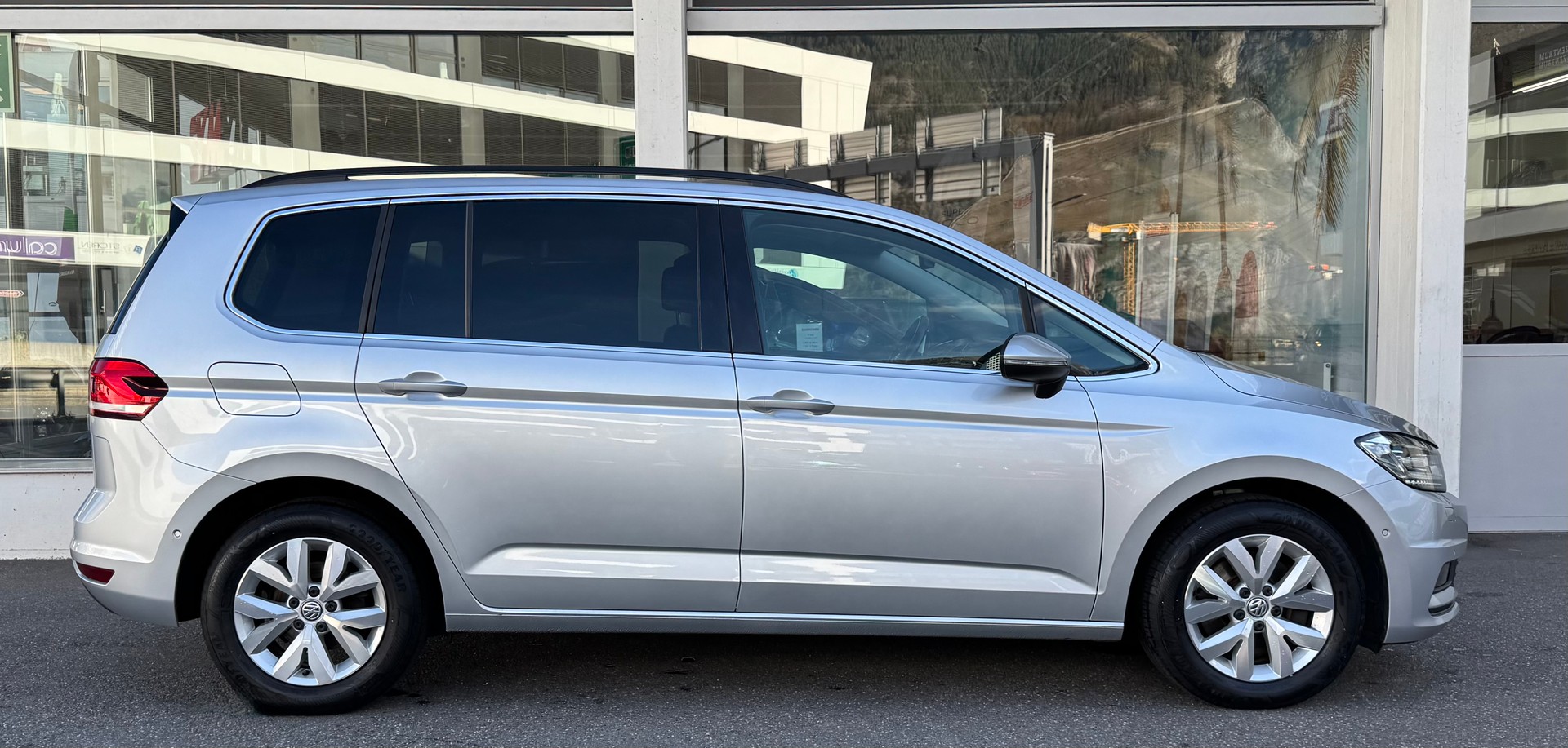 VW Touran 1.5 TSI EVO Comfortline DSG-showroom-element-1