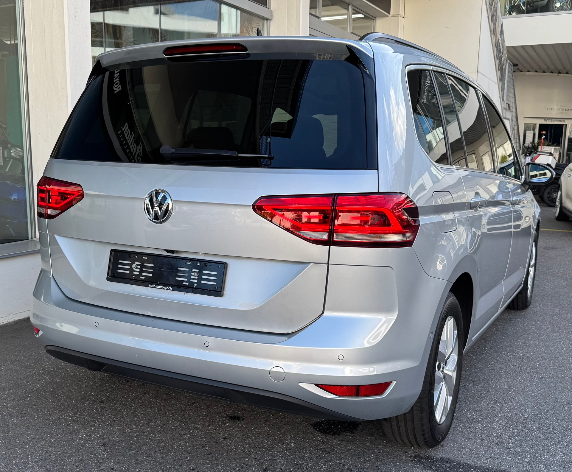 VW Touran 1.5 TSI EVO Comfortline DSG-image-4