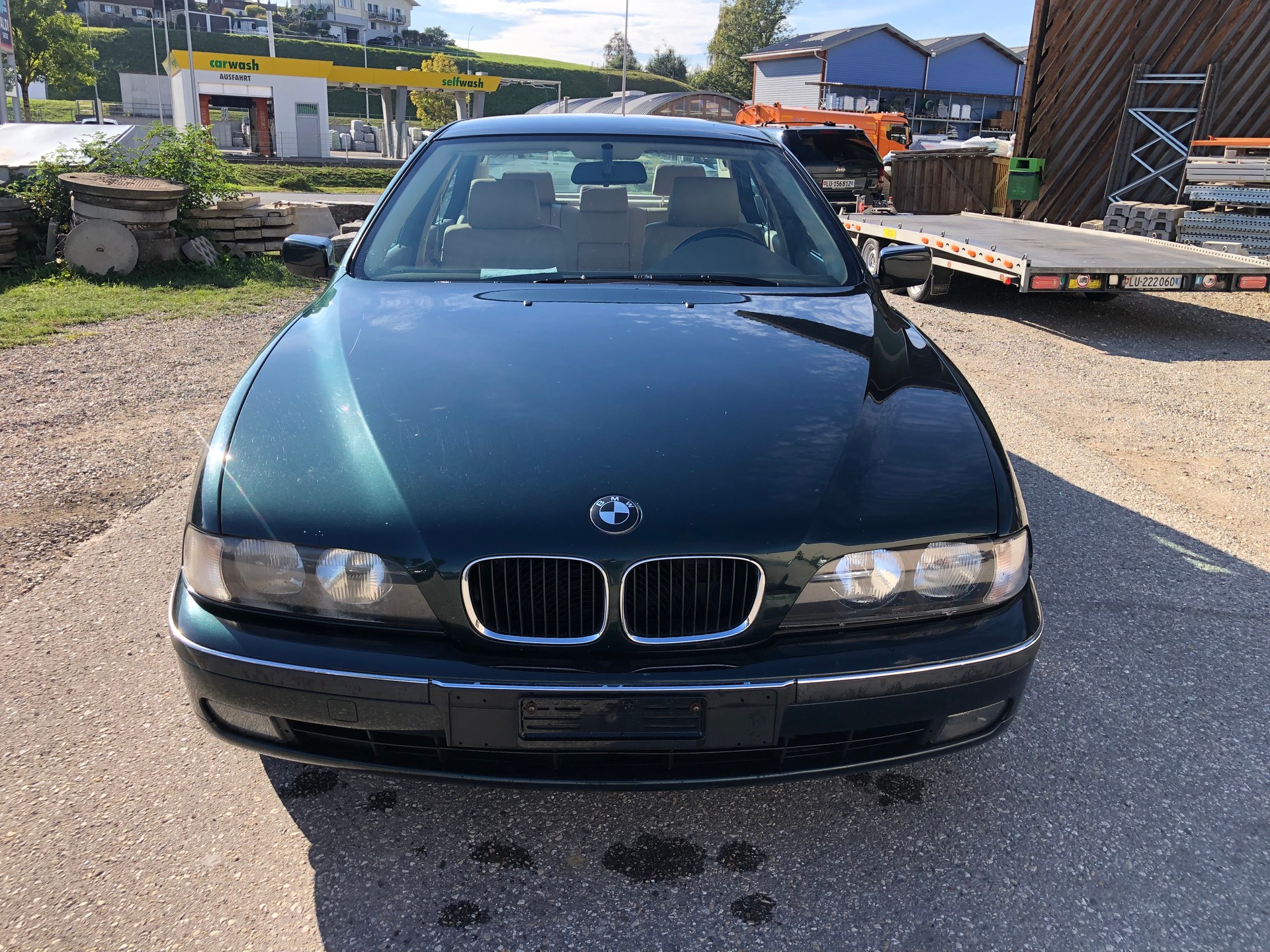 BMW 528i-image-0