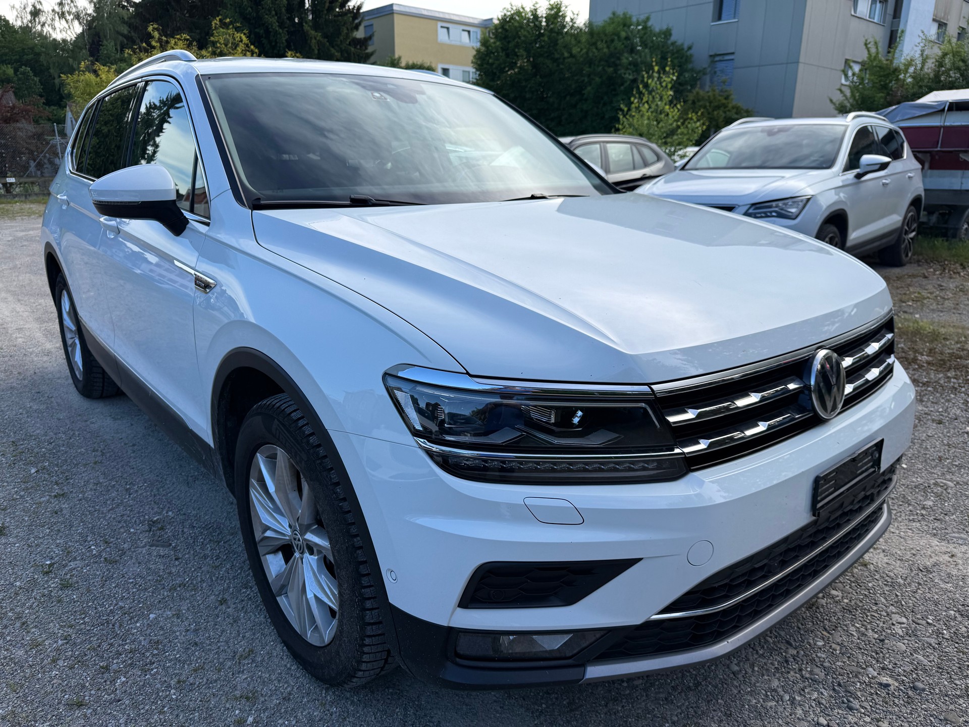 VW Tiguan Allspace 2.0 TDI SCR Highline 4Motion DSG-image-8