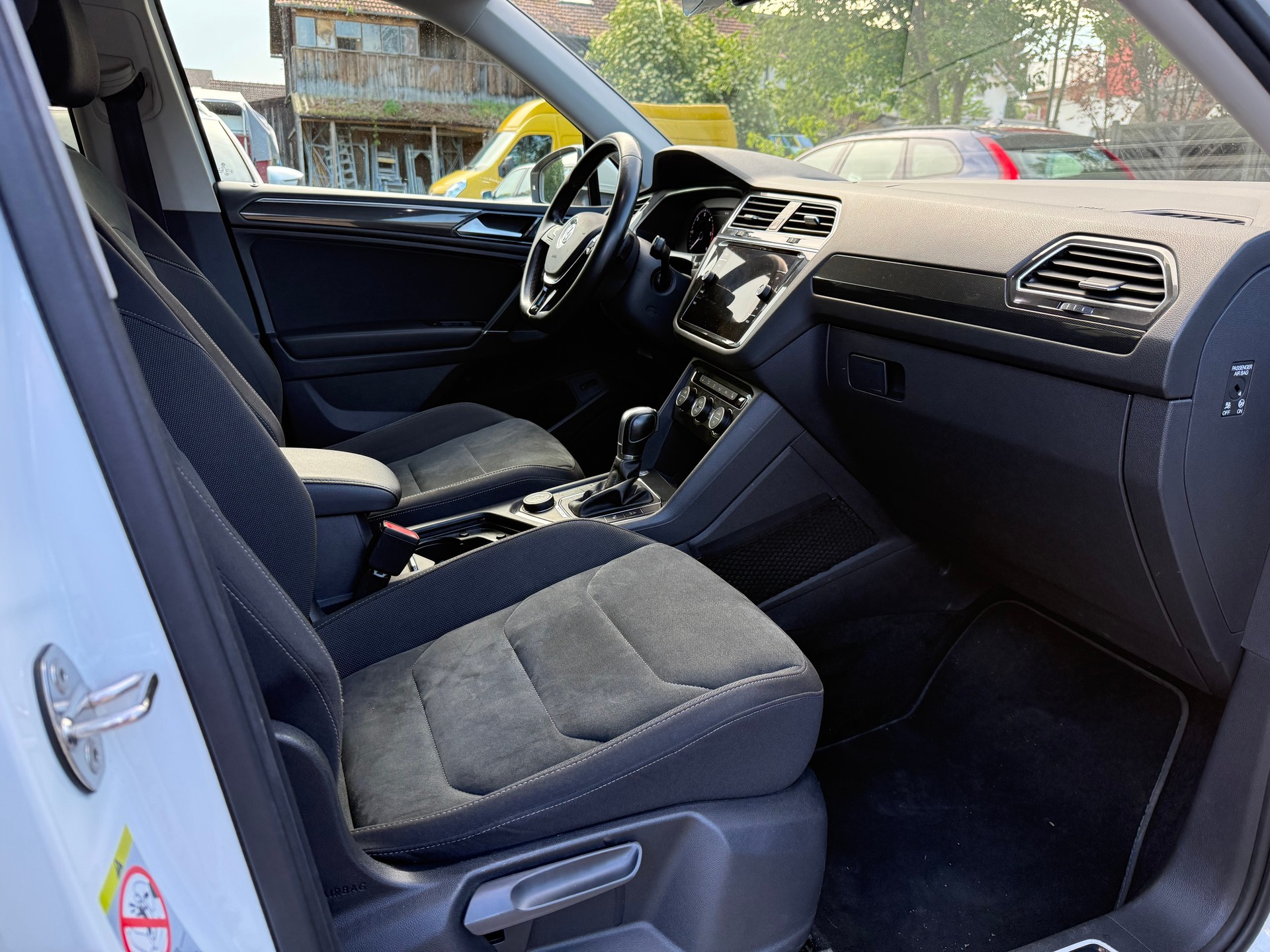 VW Tiguan Allspace 2.0 TDI SCR Highline 4Motion DSG-image-14