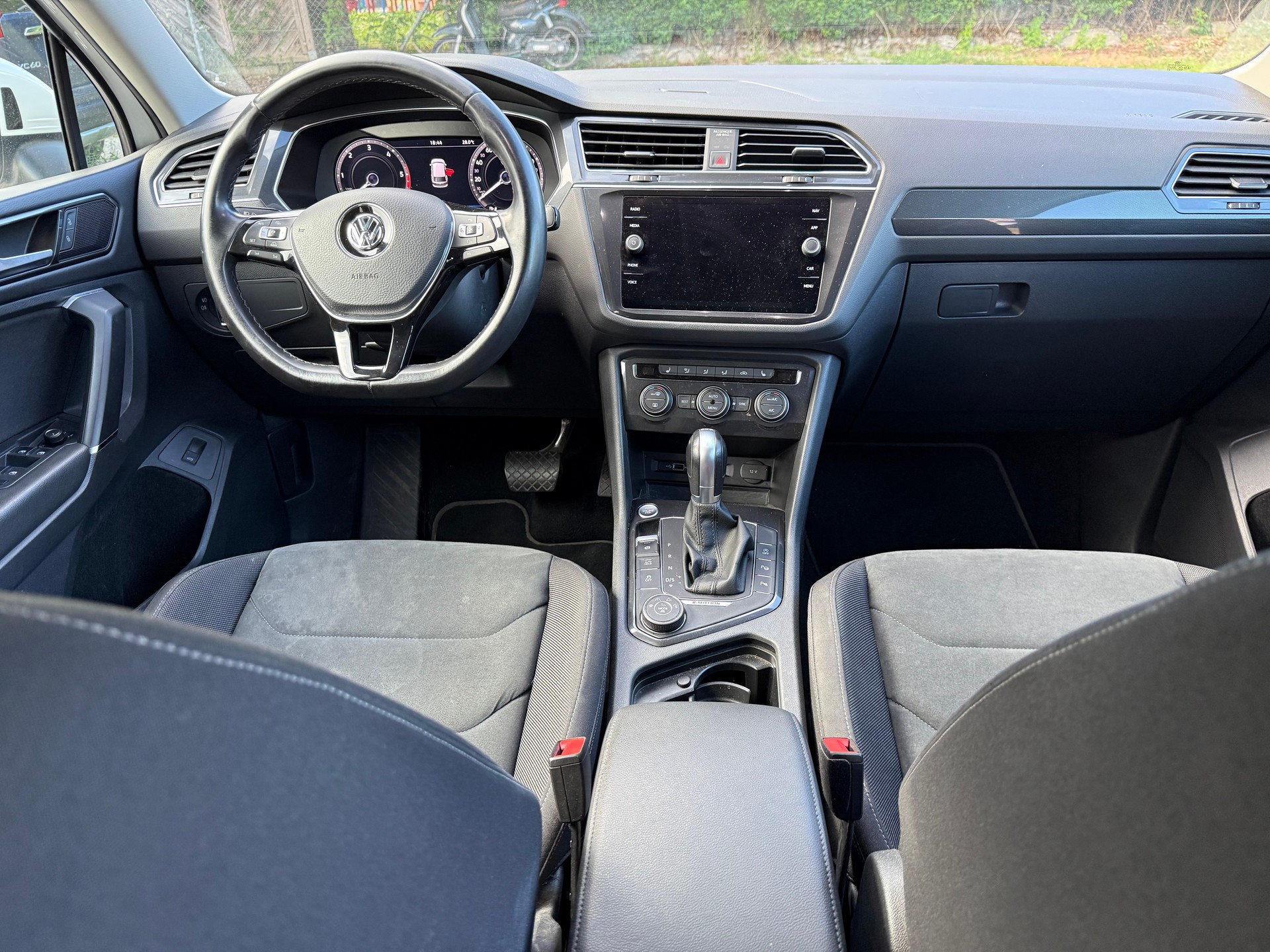 VW Tiguan Allspace 2.0 TDI SCR Highline 4Motion DSG-image-29