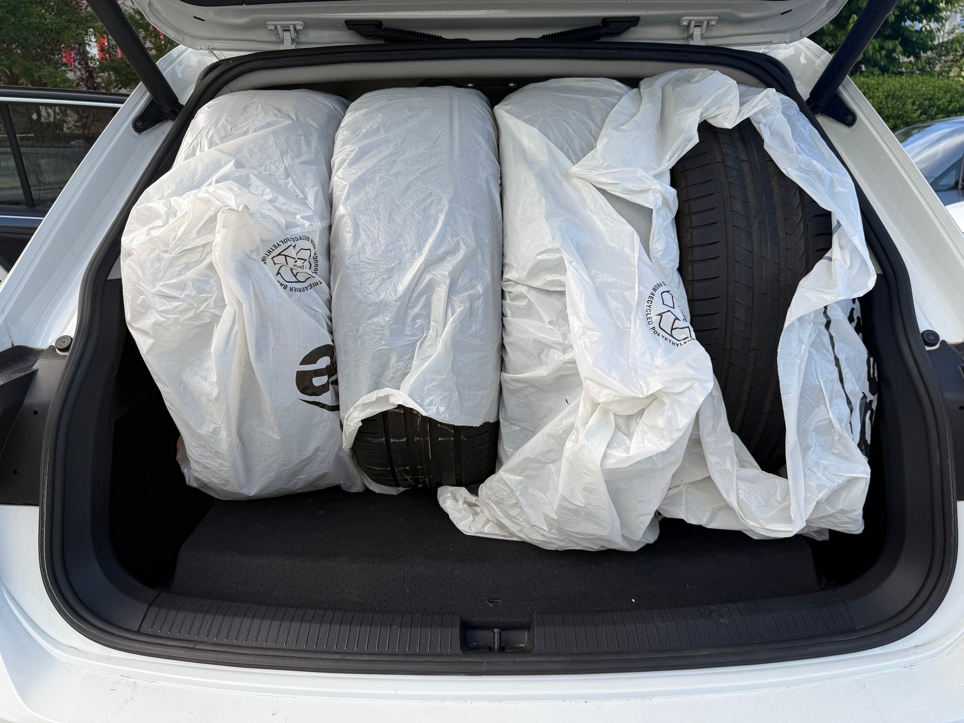 VW Tiguan Allspace 2.0 TDI SCR Highline 4Motion DSG-image-19