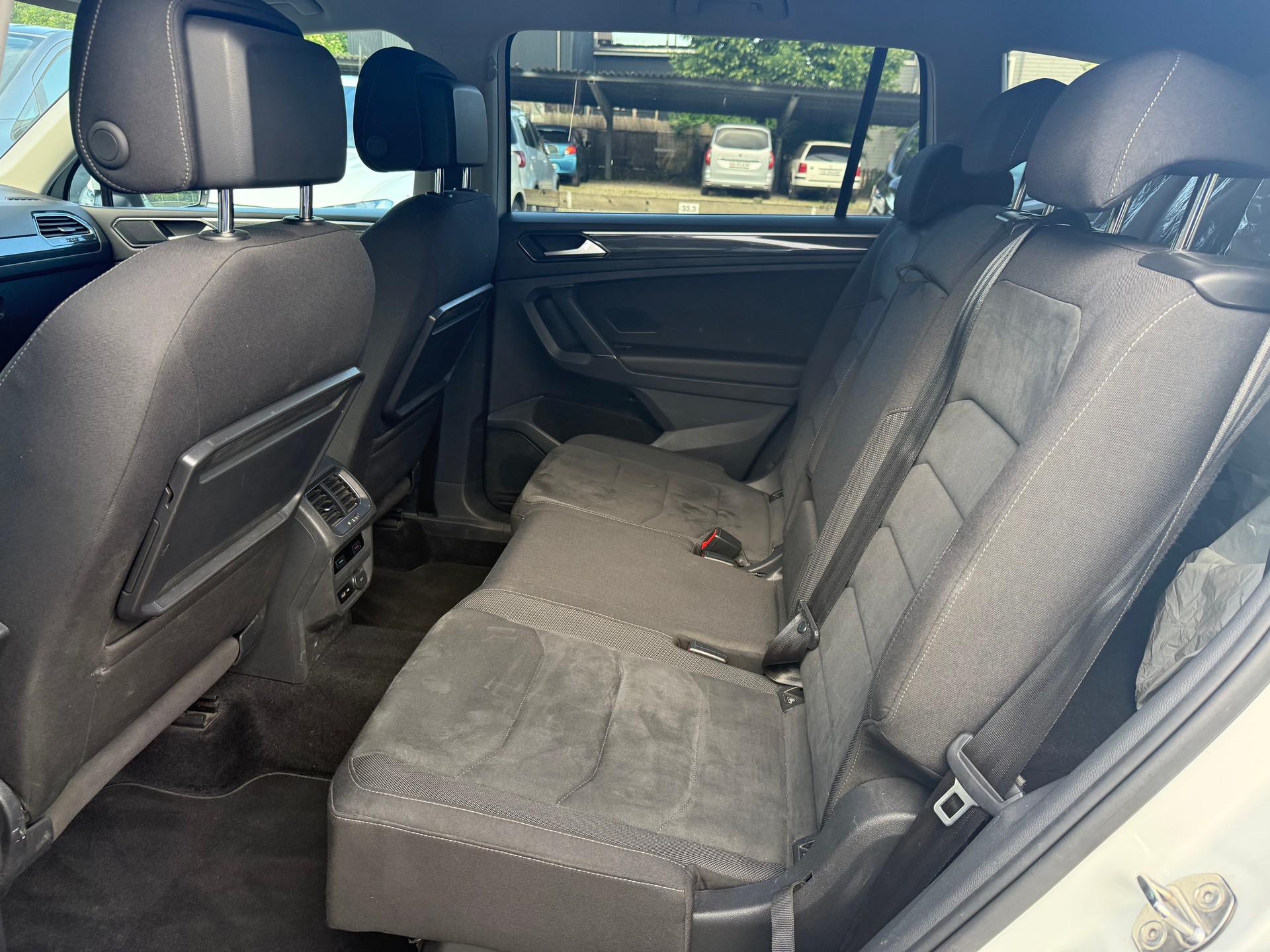 VW Tiguan Allspace 2.0 TDI SCR Highline 4Motion DSG-image-16