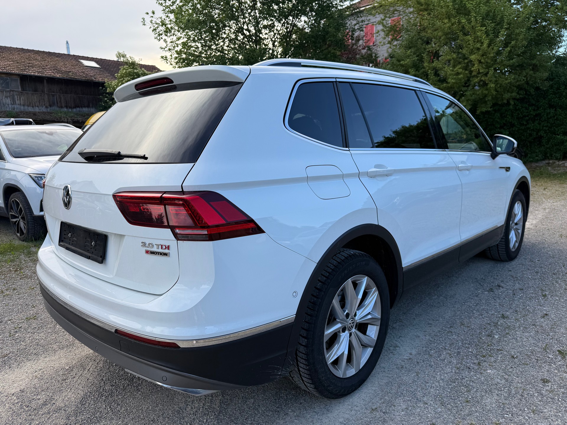 VW Tiguan Allspace 2.0 TDI SCR Highline 4Motion DSG-image-13