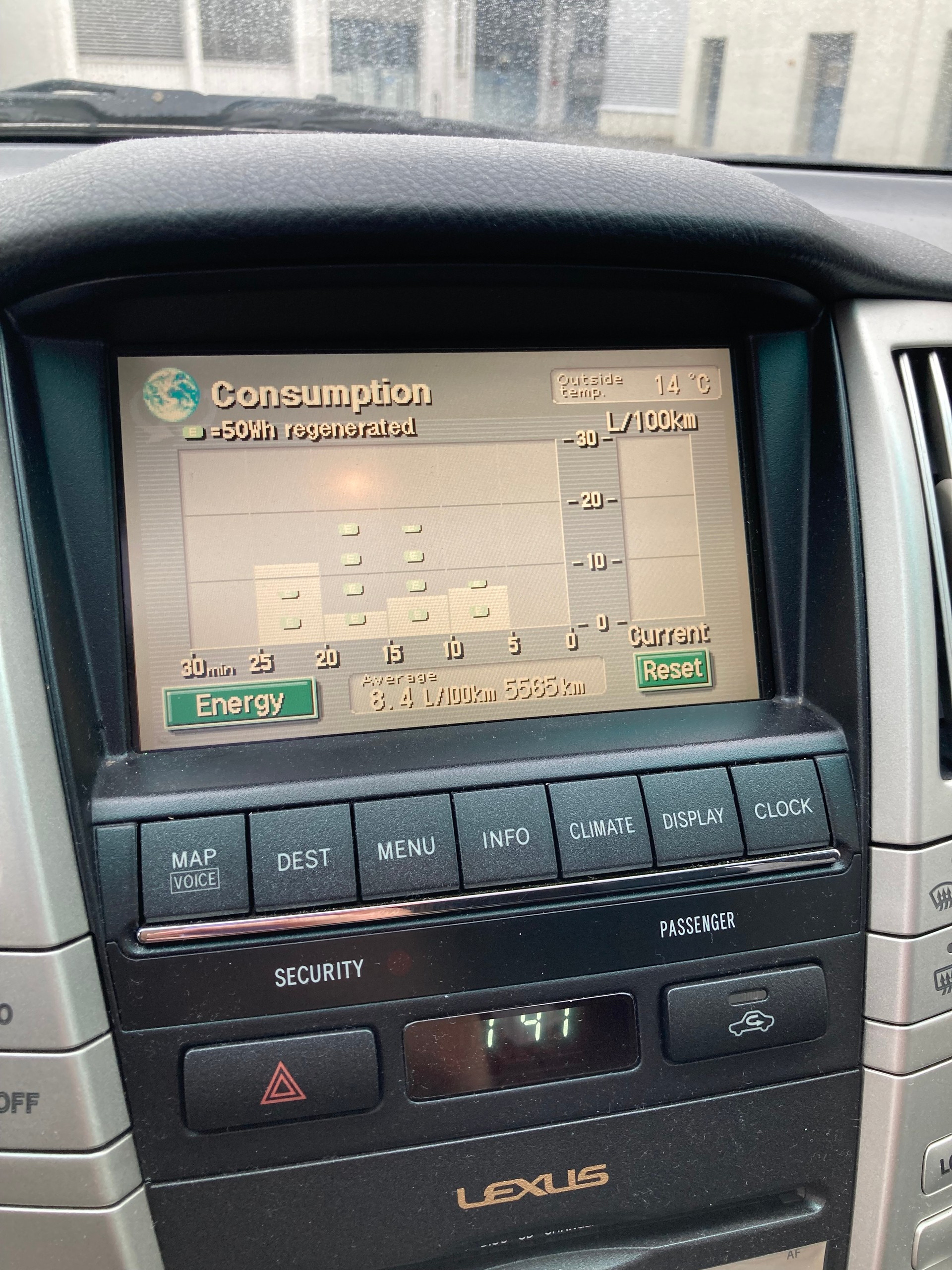 LEXUS 400h Automatic *Service immer bei Lexus*-image-12