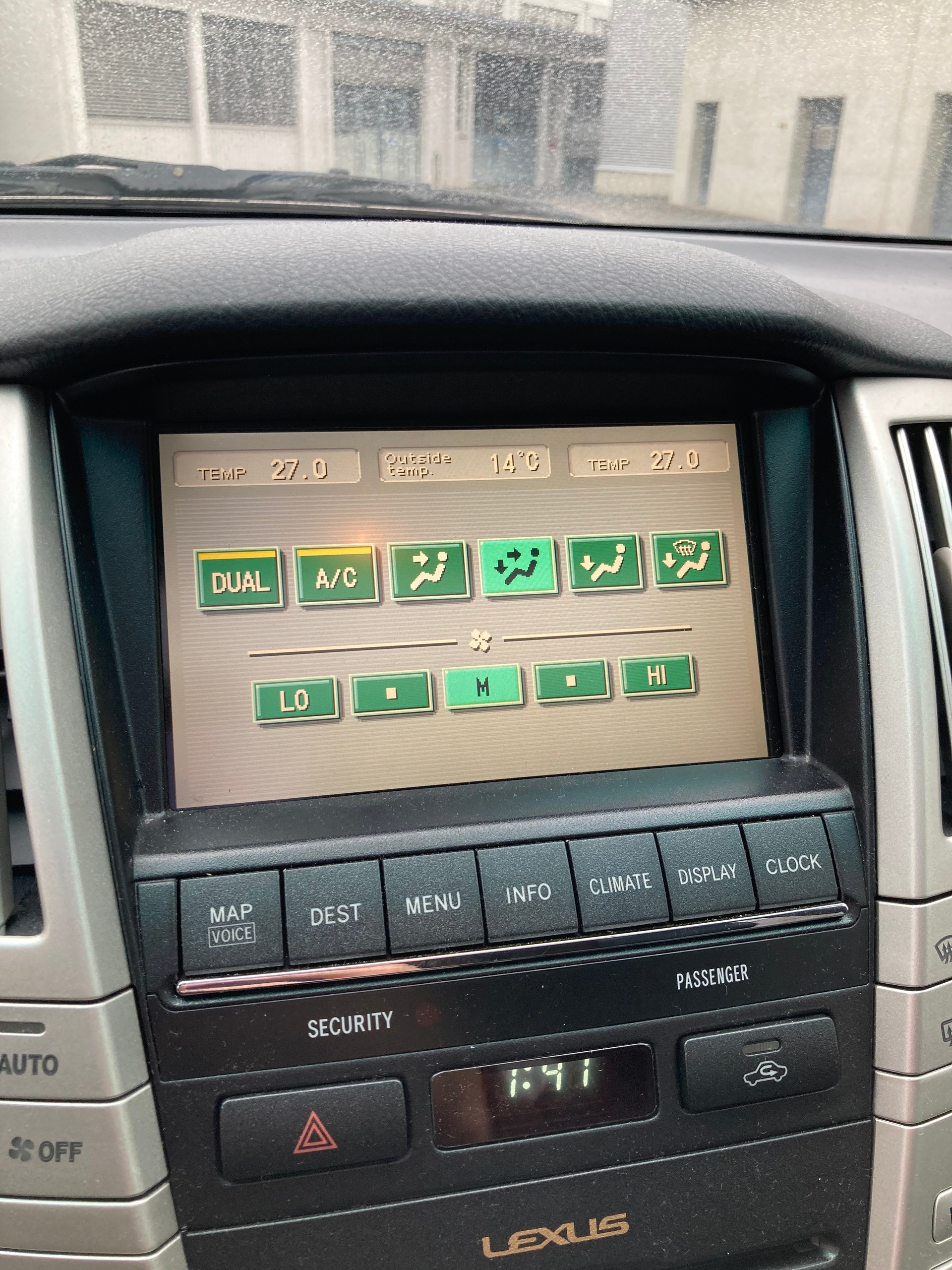 LEXUS 400h Automatic *Service immer bei Lexus*-image-11