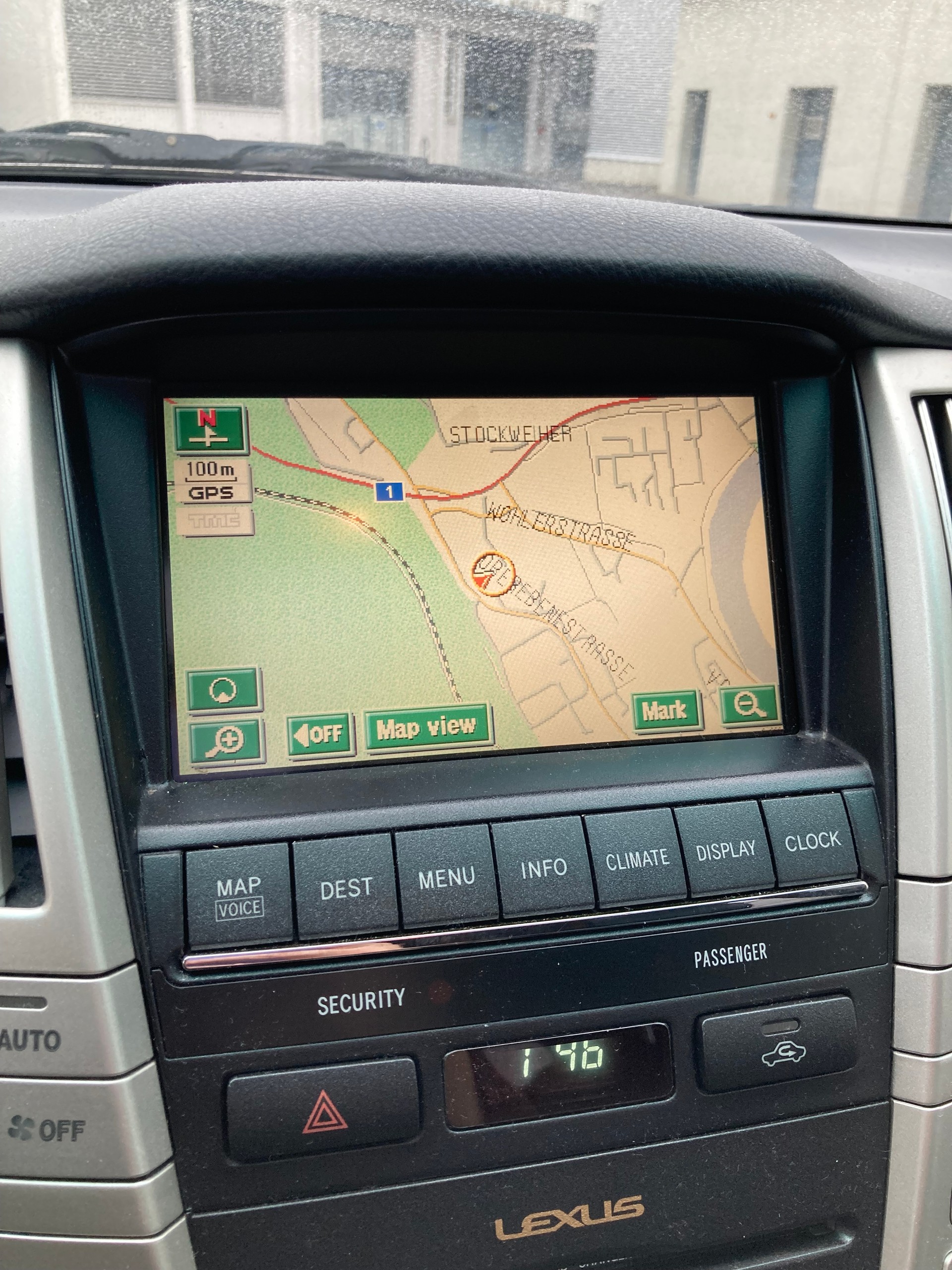 LEXUS 400h Automatic *Service immer bei Lexus*-image-9