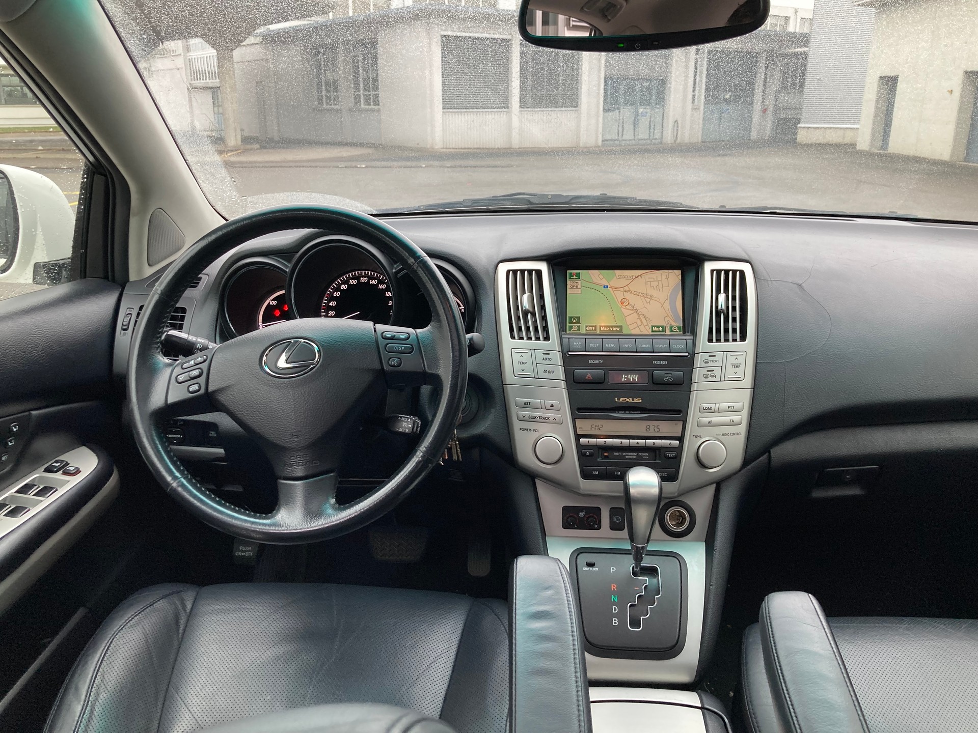 LEXUS 400h Automatic *Service immer bei Lexus*-image-4