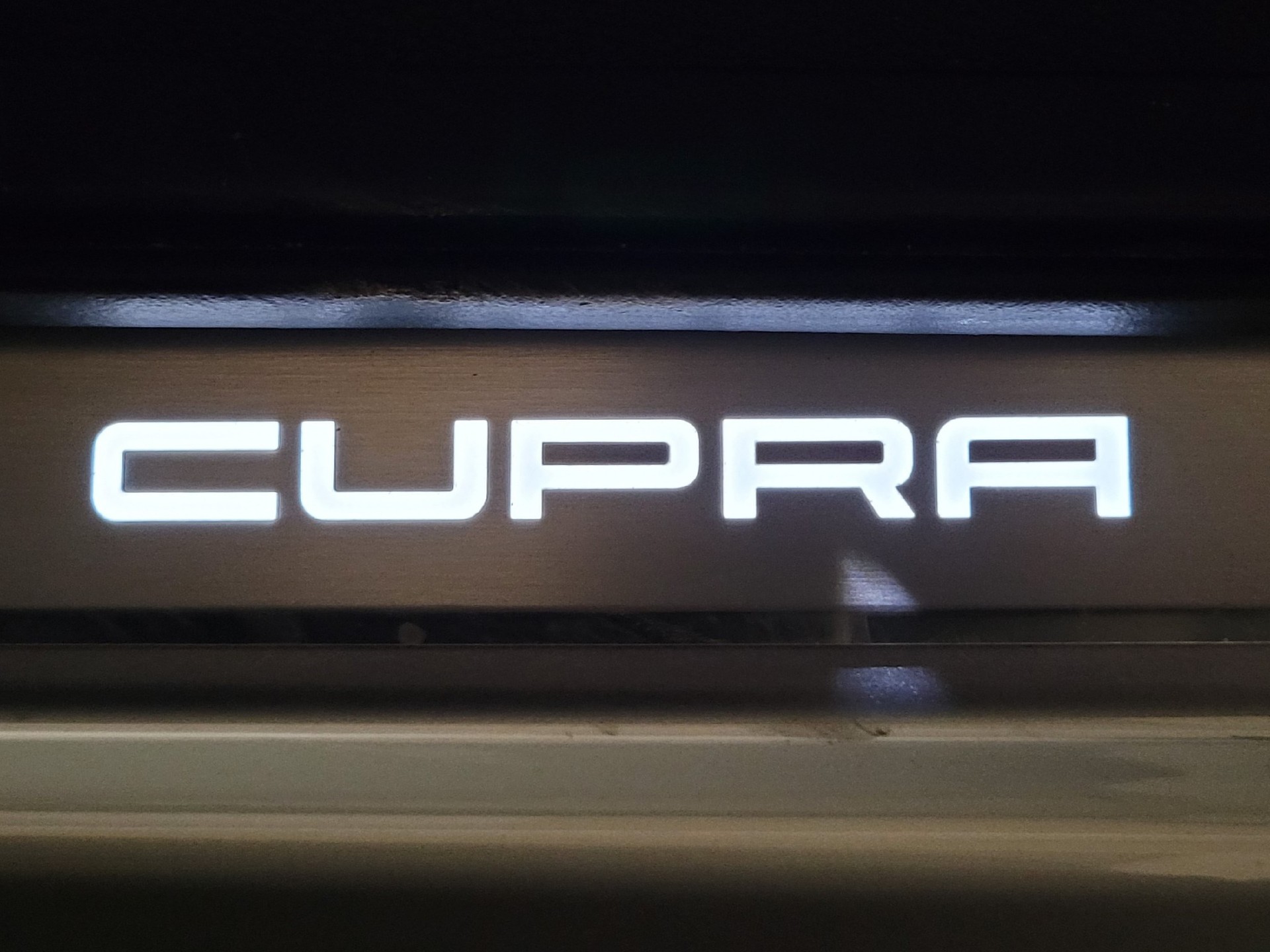 CUPRA Ateca 2.0 TSI Cupra 4Drive DSG-image-10
