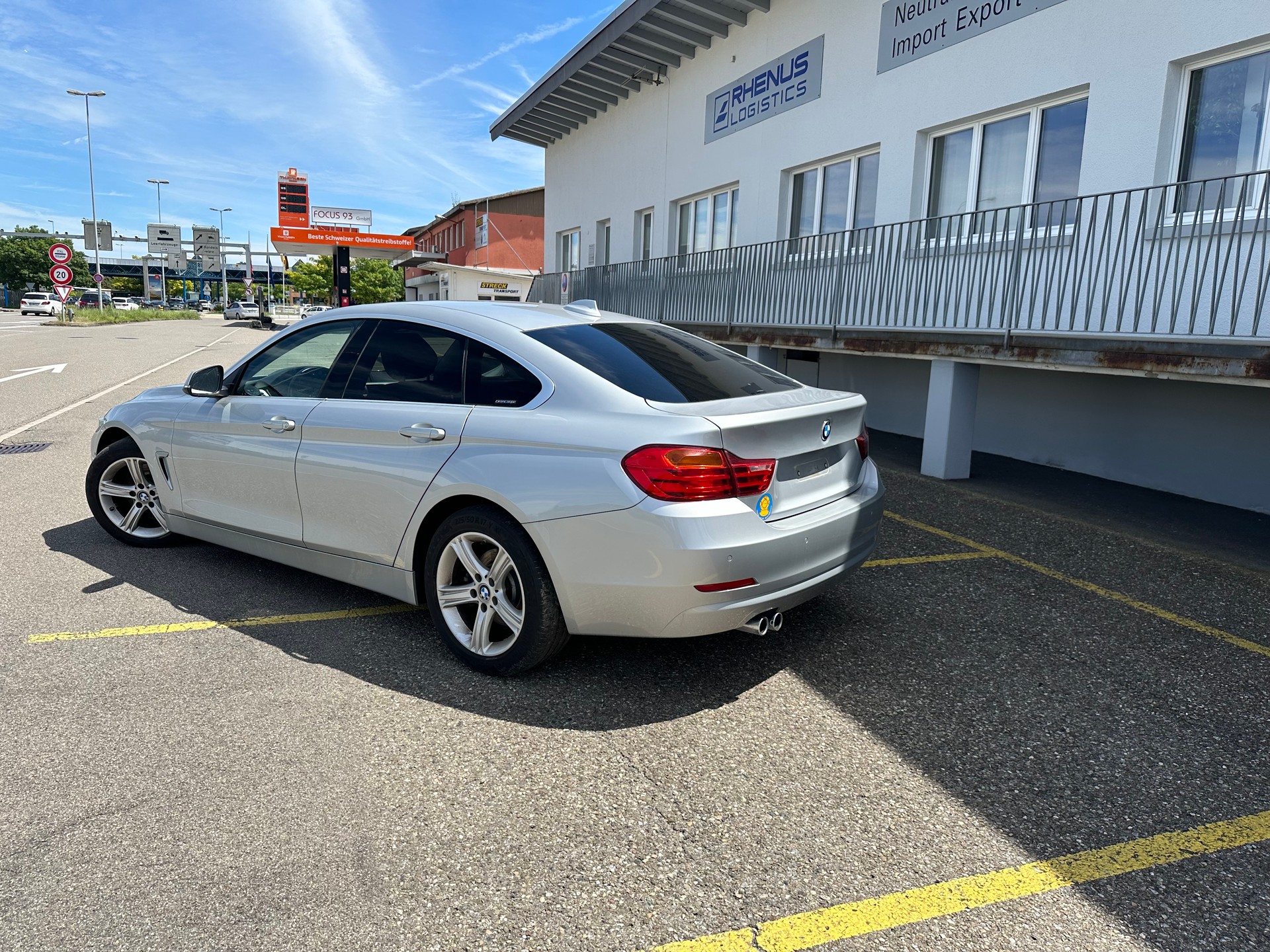 BMW 428i Gran Coupé-image-3