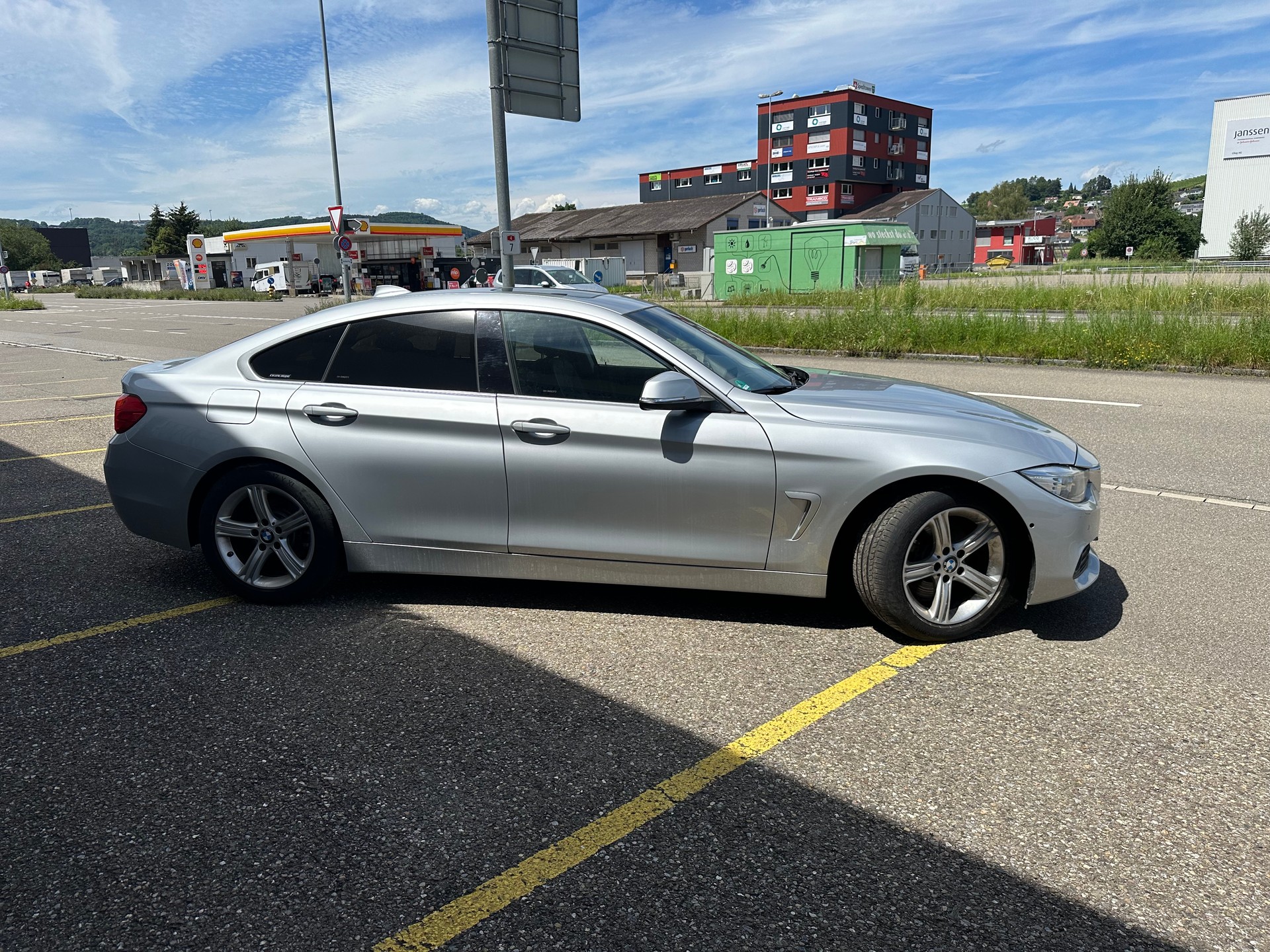 BMW 428i Gran Coupé-image-6