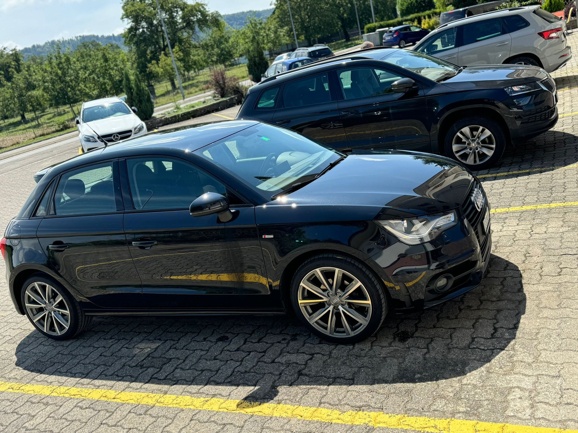 AUDI A1 Sportback 1.6 TDI Ambition-image-5