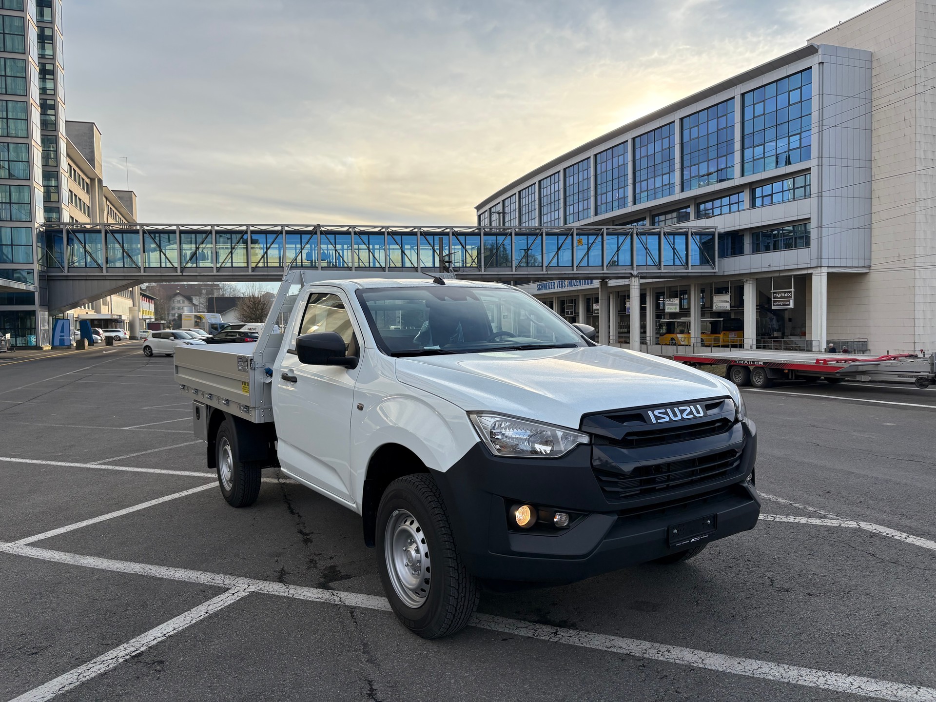 ISUZU D-MAX 1.9 Single N60B 4x4-image-4