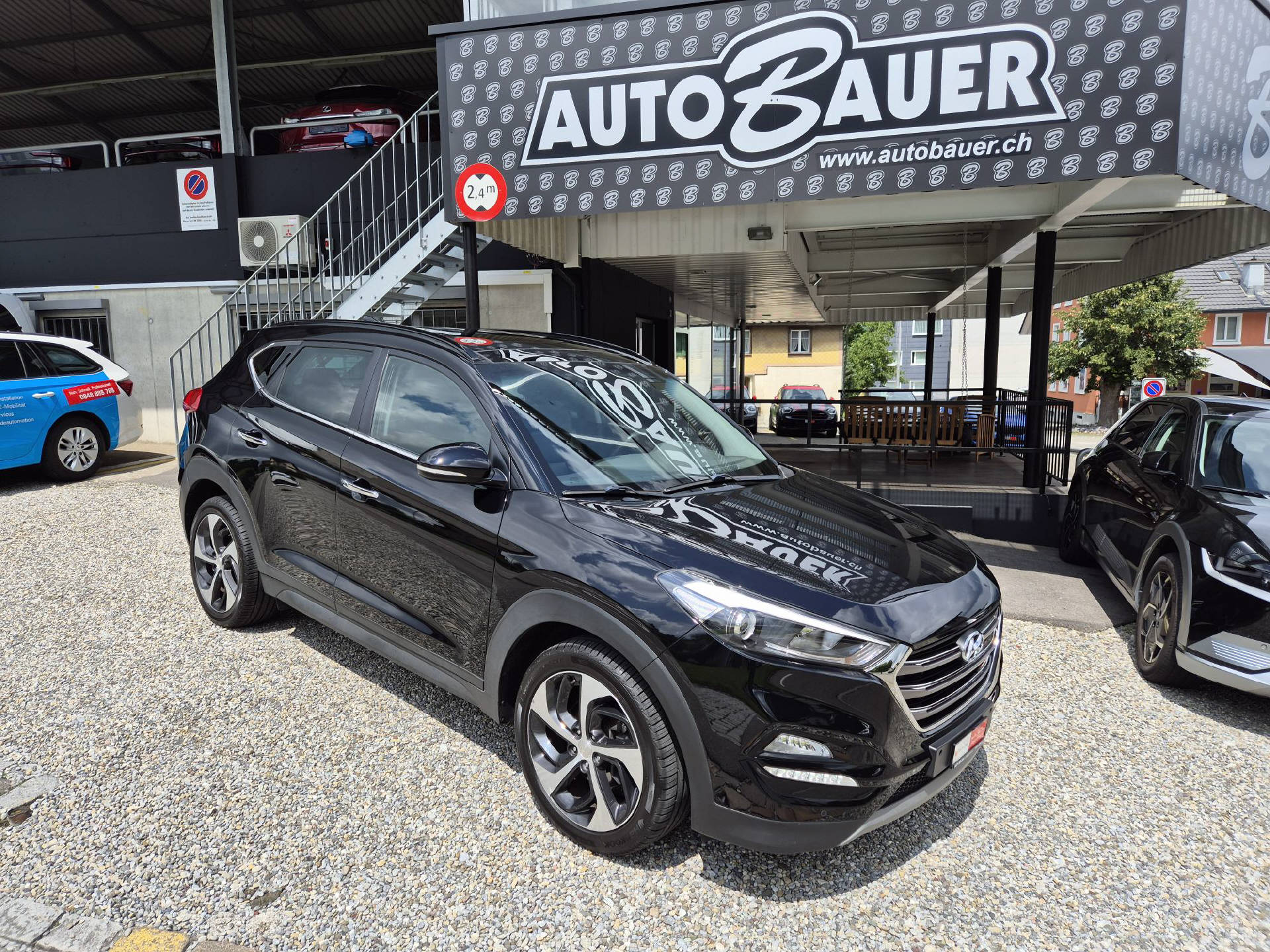 Car photo