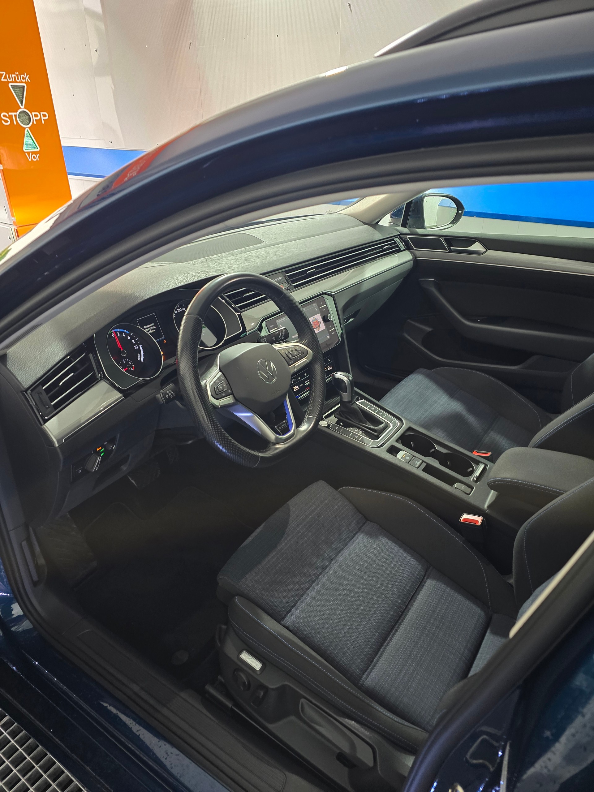 VW Passat Variant 1.4 TSI GTE Hybrid DSG-image-2