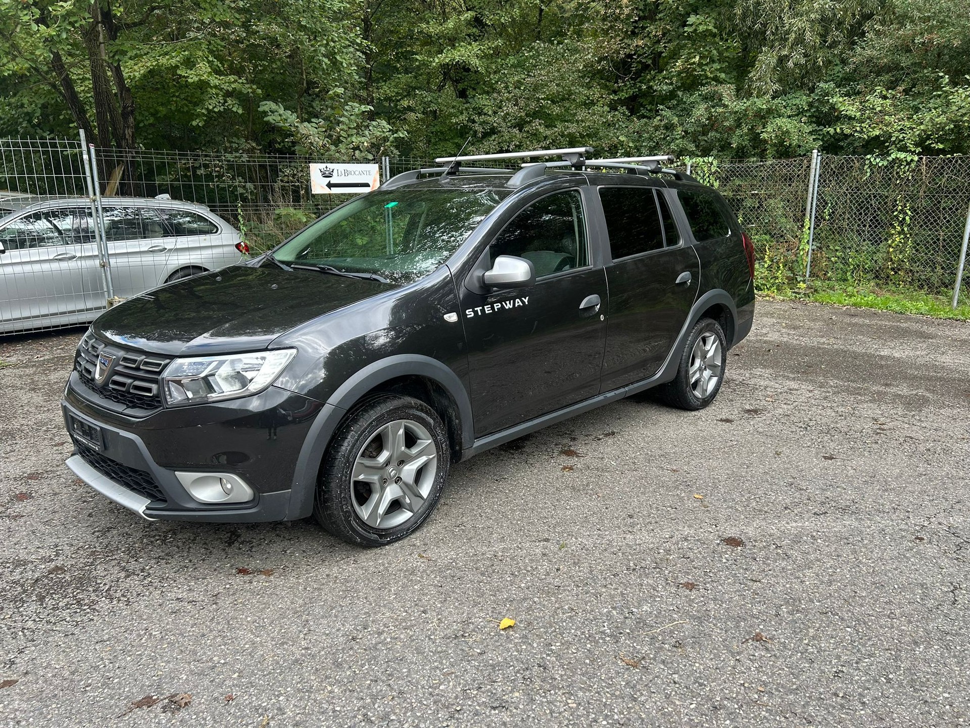 DACIA Logan MCV 0.9 Stepway Automatic-image-0