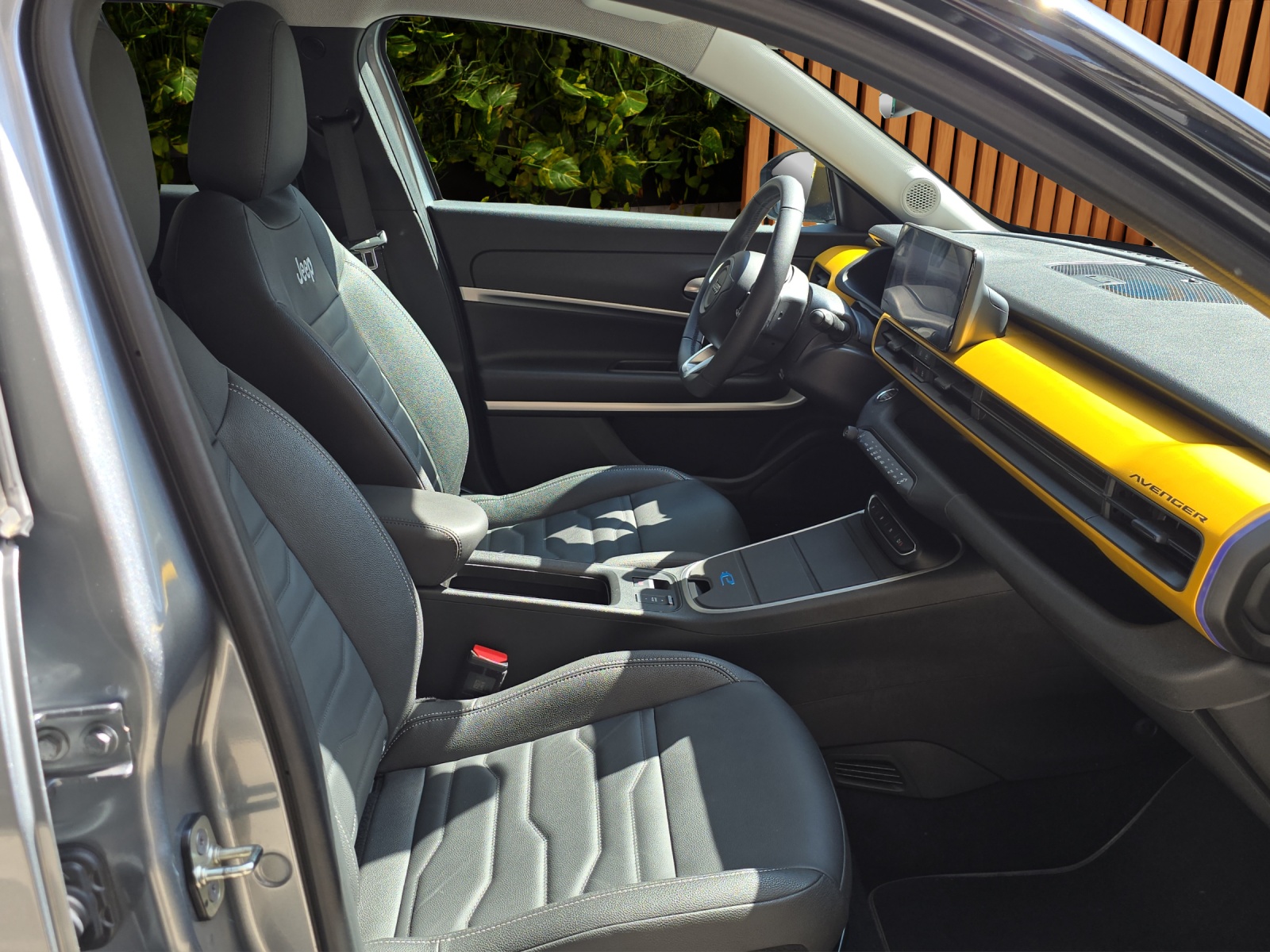 JEEP Avenger 54kWh Summit-image-15