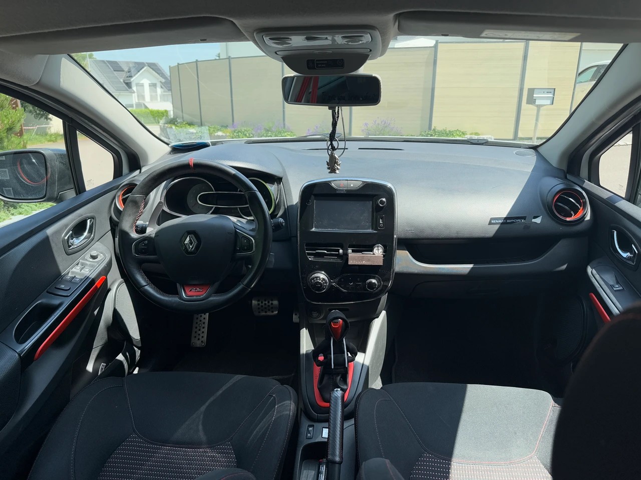 RENAULT Clio 1.6 T RS 200 EDC-image-3