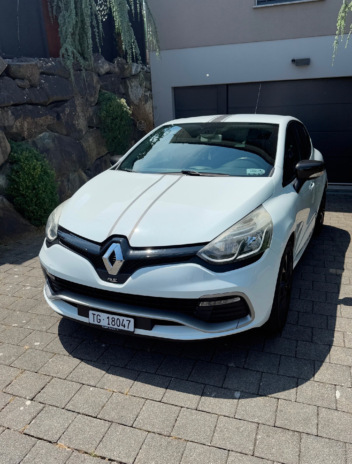 RENAULT Clio 1.6 T RS 200 EDC