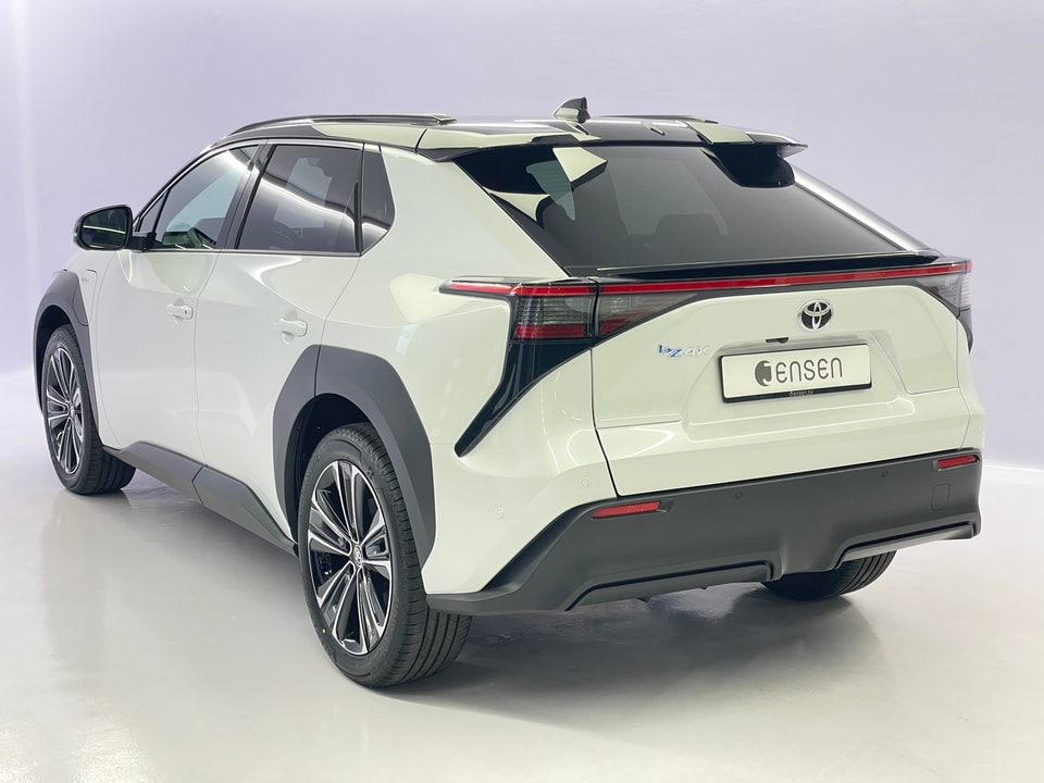 bZ4X Electric 71.4 kWh Premium 11 kW OBC