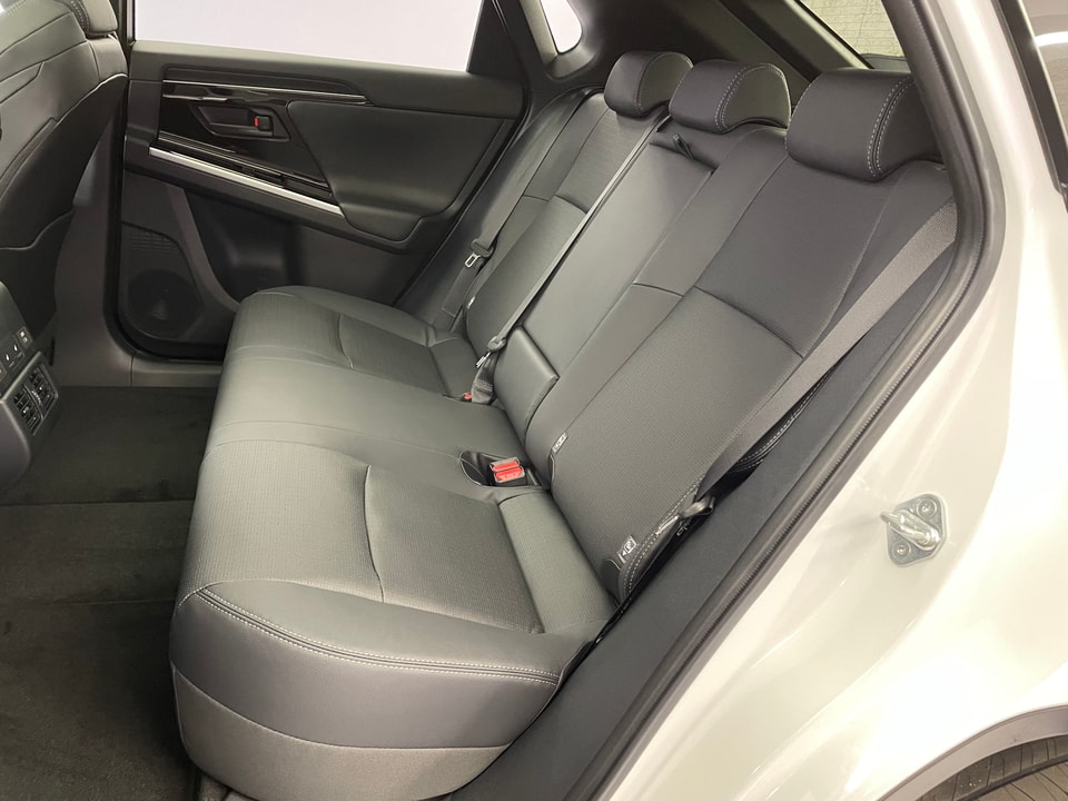 bZ4X Electric 71.4 kWh Premium 11 kW OBC