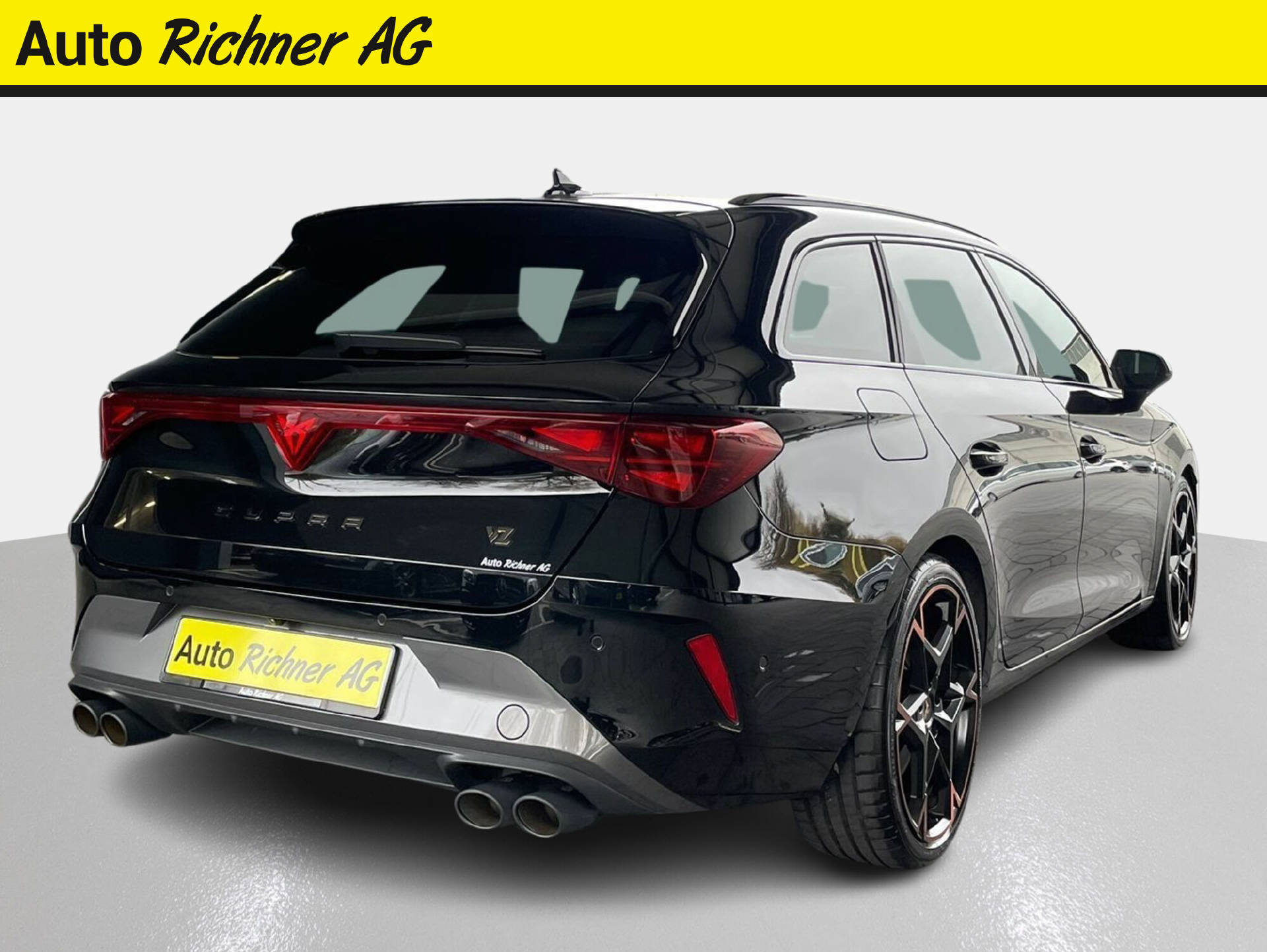 CUPRA Leon ST 2.0 TSI 333 VZ 4Drive DSG-image-3