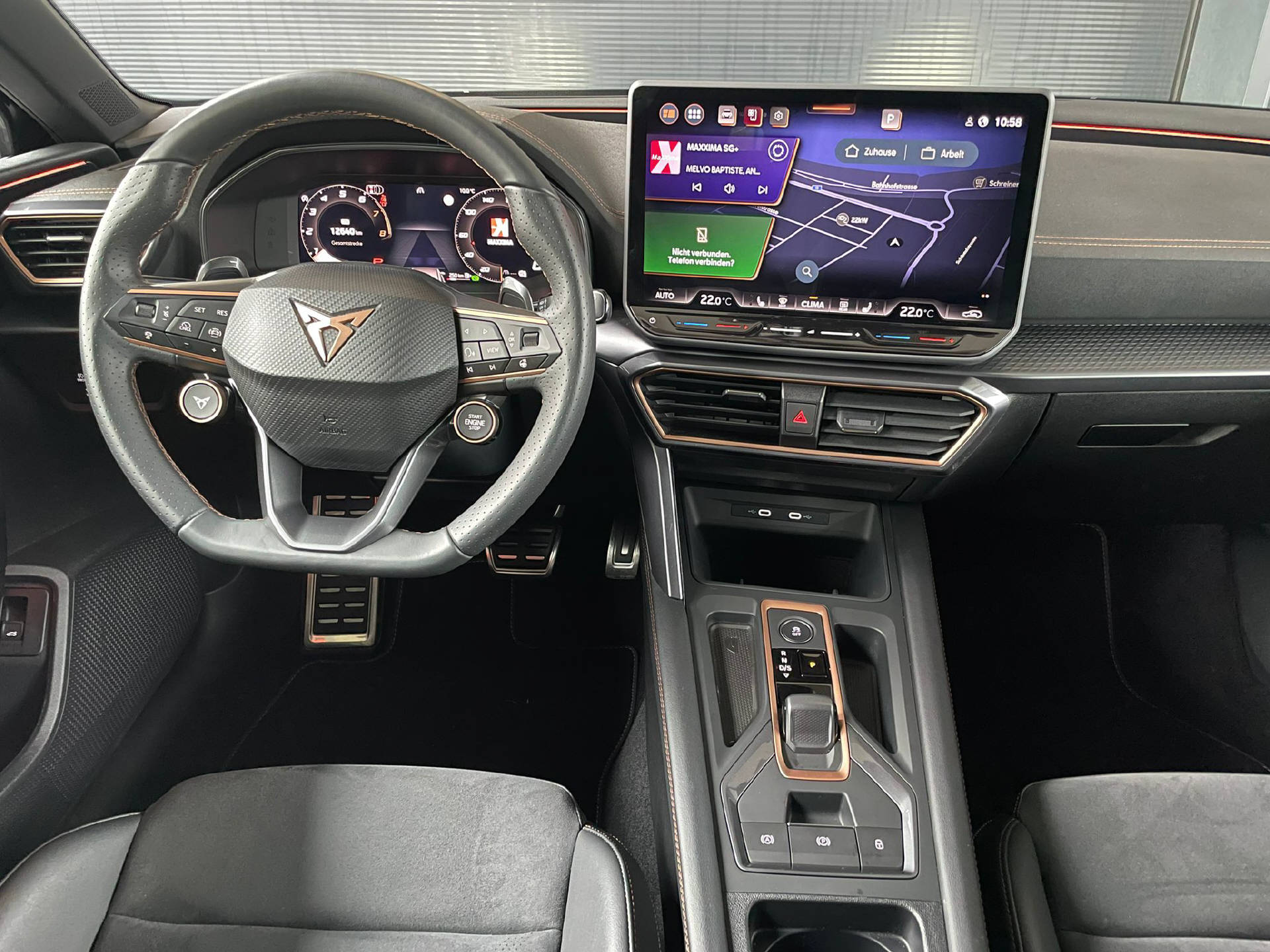 CUPRA Leon ST 2.0 TSI 333 VZ 4Drive DSG-image-6
