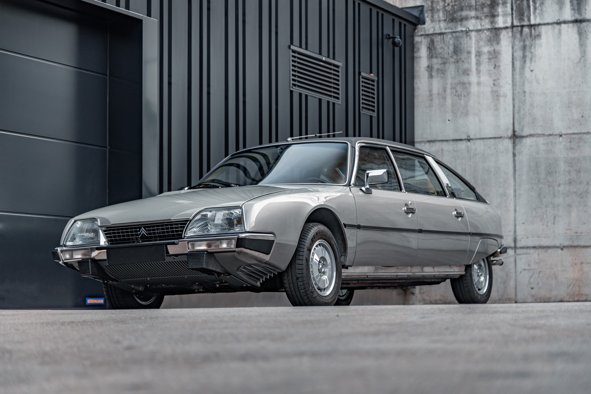 CITROEN CX Sedan 2400 Prestige-showroom-element-1