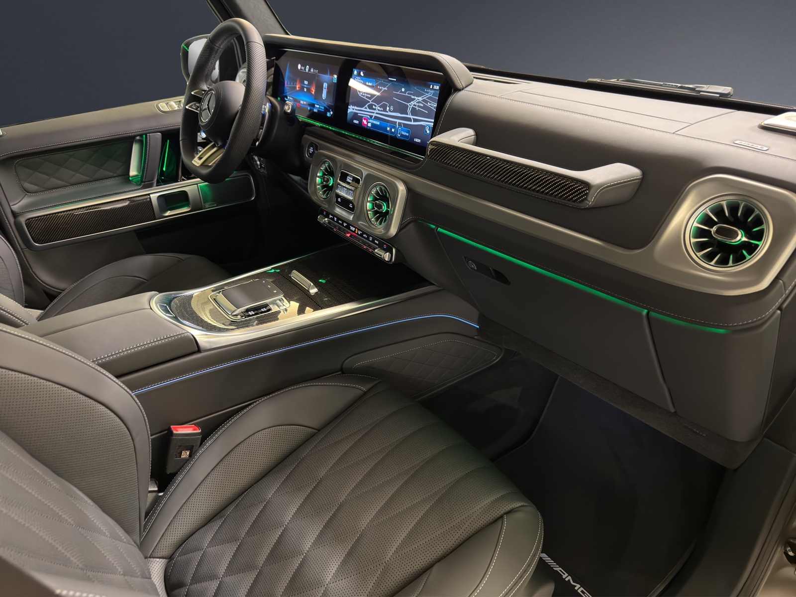 MERCEDES-BENZ G 63 AMG-image-13