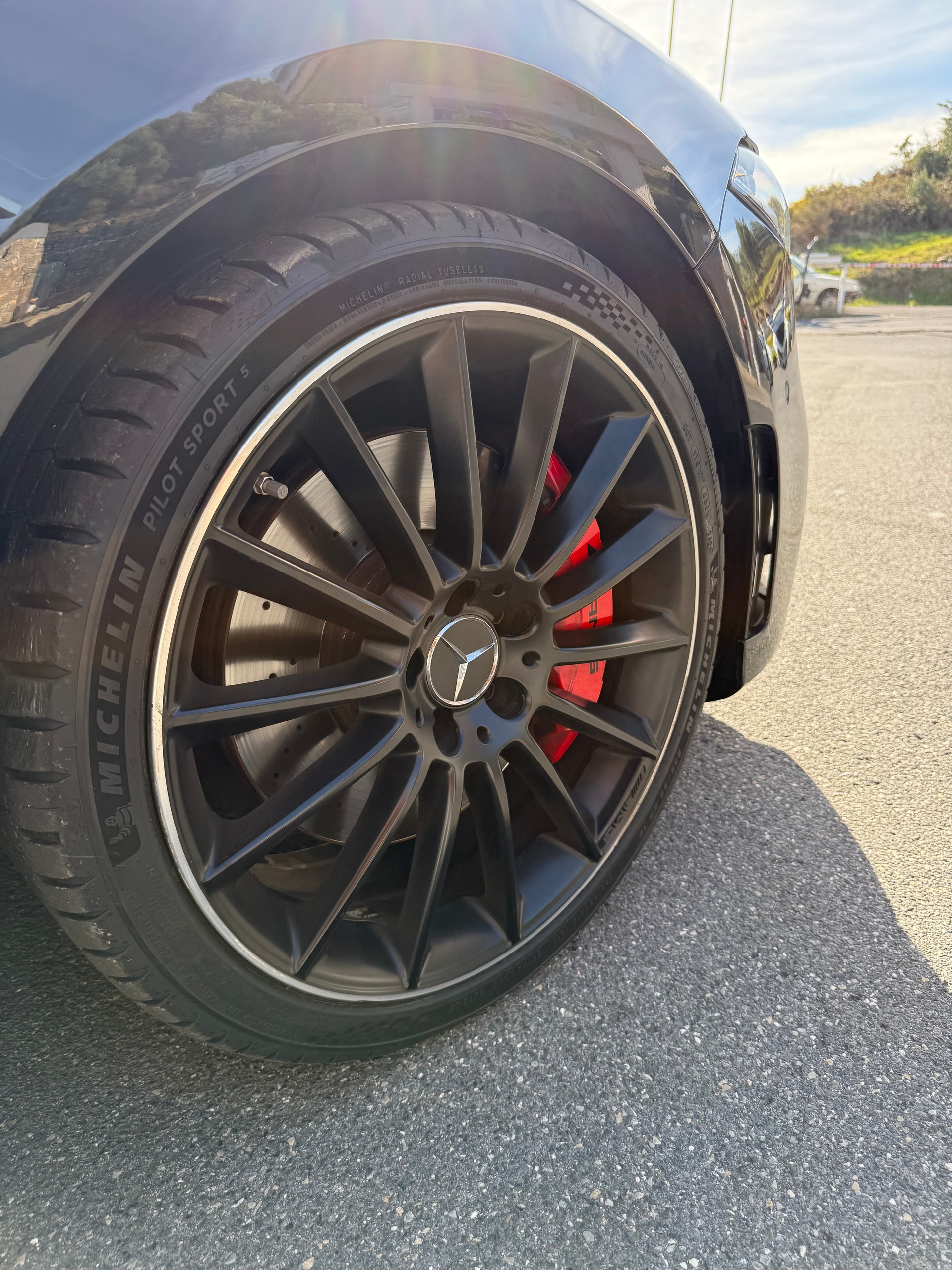 MERCEDES-BENZ A 35 AMG 4Matic Speedshift-image-9