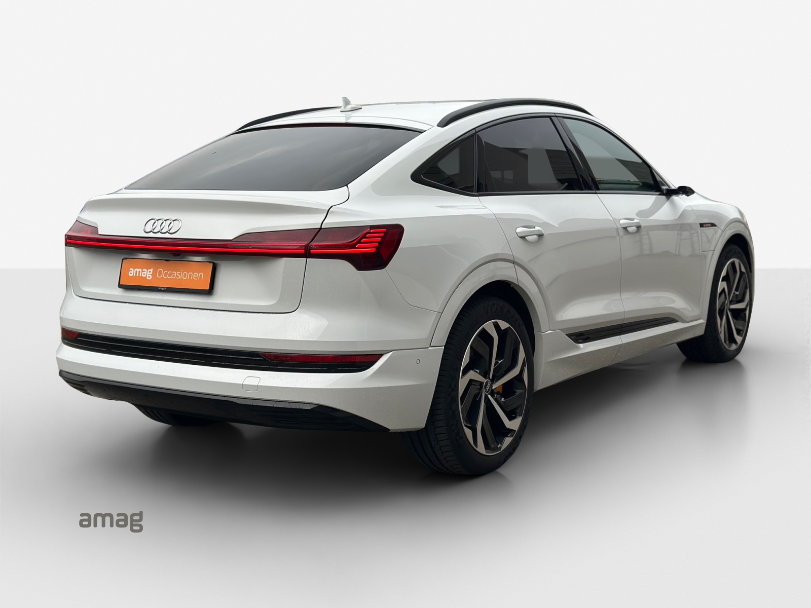 AUDI e-tron 55 Sportback Advanced Black Edition quattro-image-5