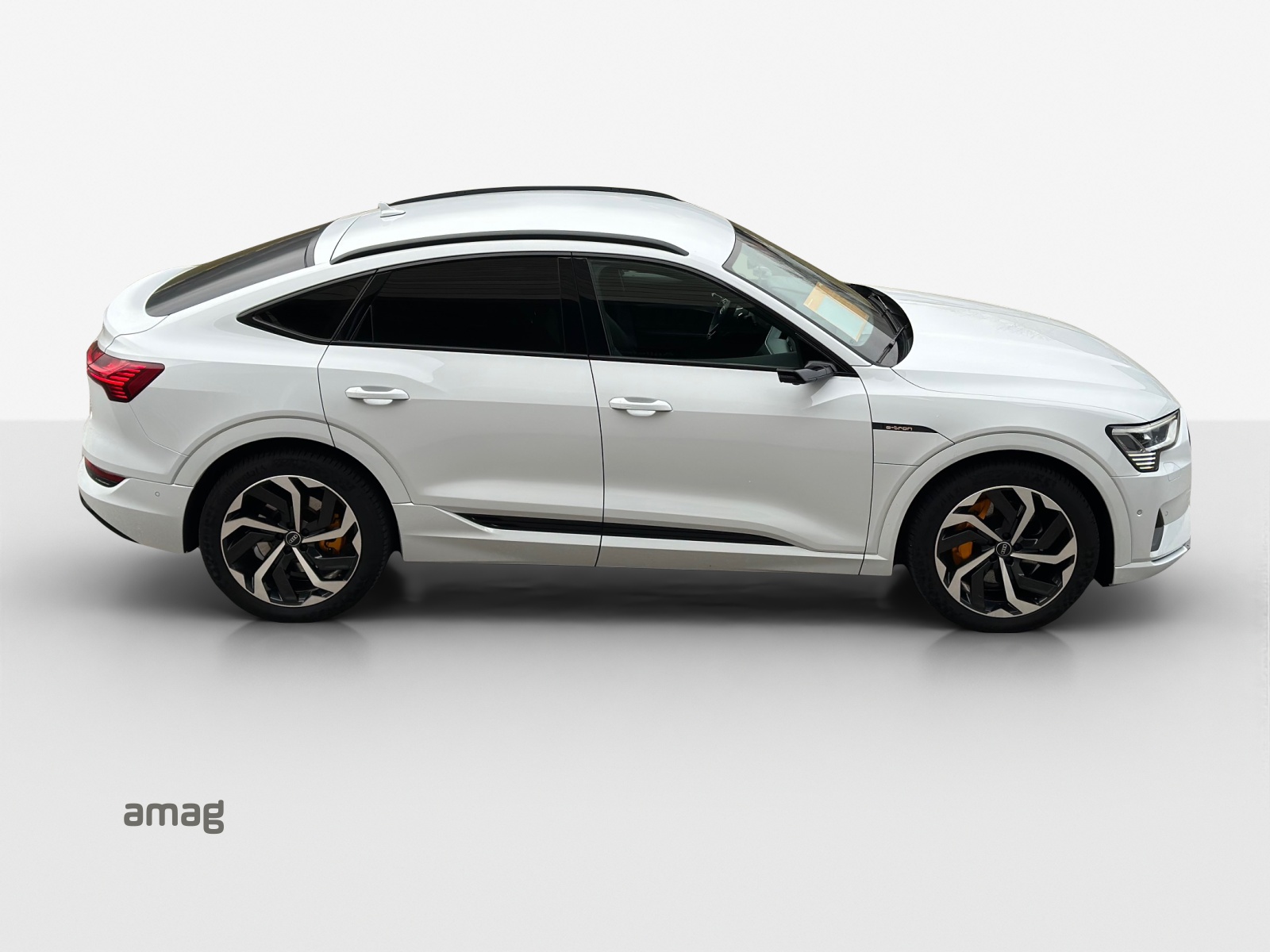 AUDI e-tron 55 Sportback Advanced Black Edition quattro-image-14