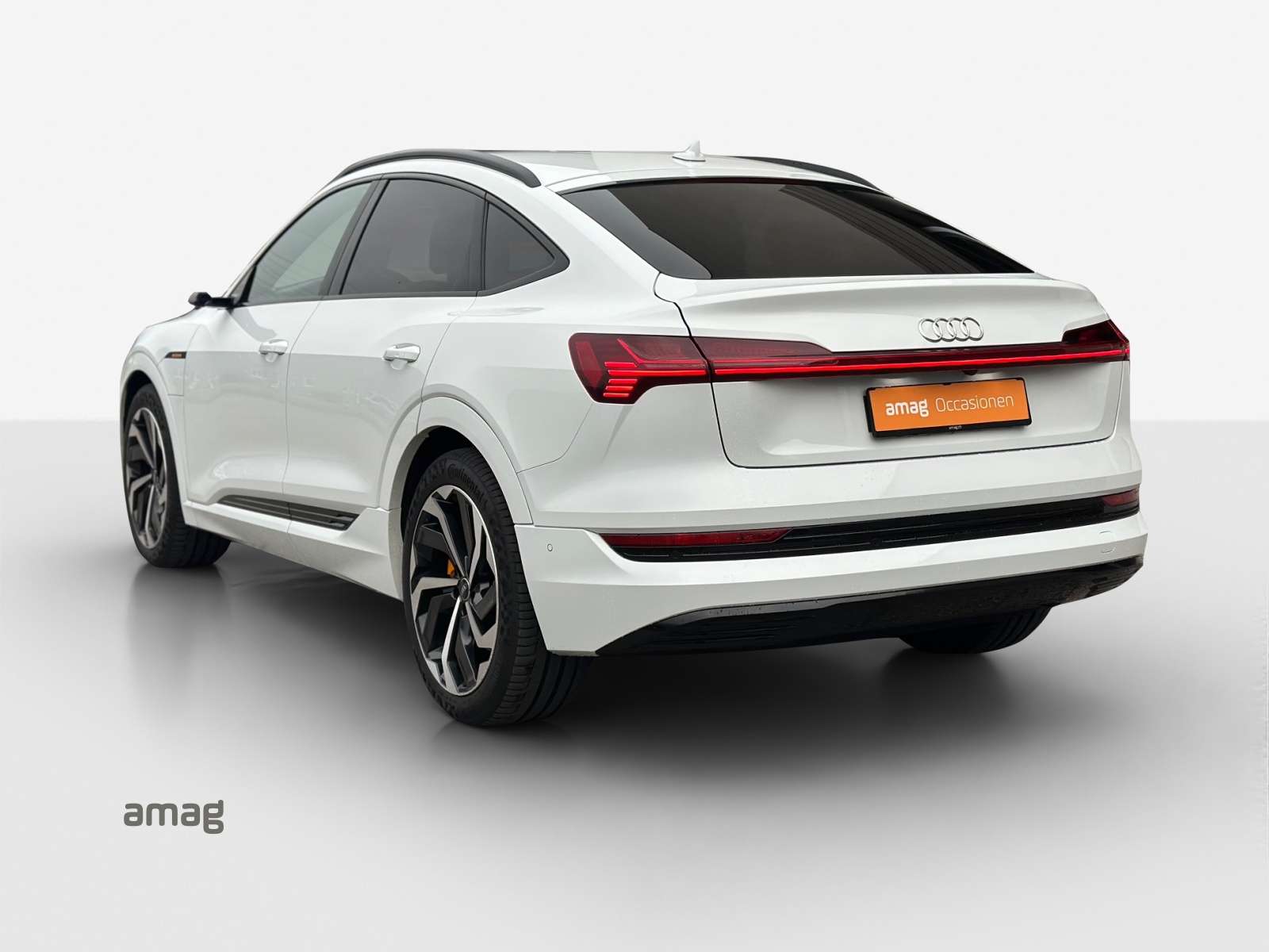 AUDI e-tron 55 Sportback Advanced Black Edition quattro-image-2