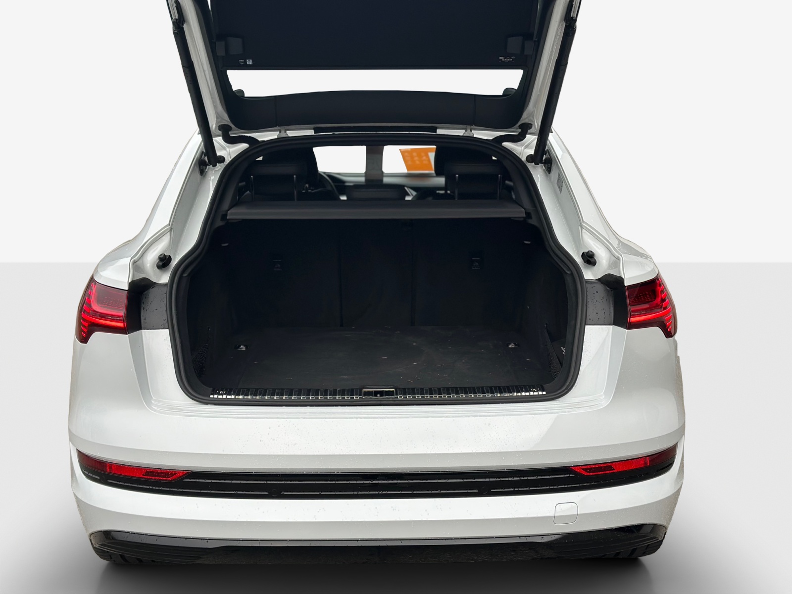 AUDI e-tron 55 Sportback Advanced Black Edition quattro-image-13