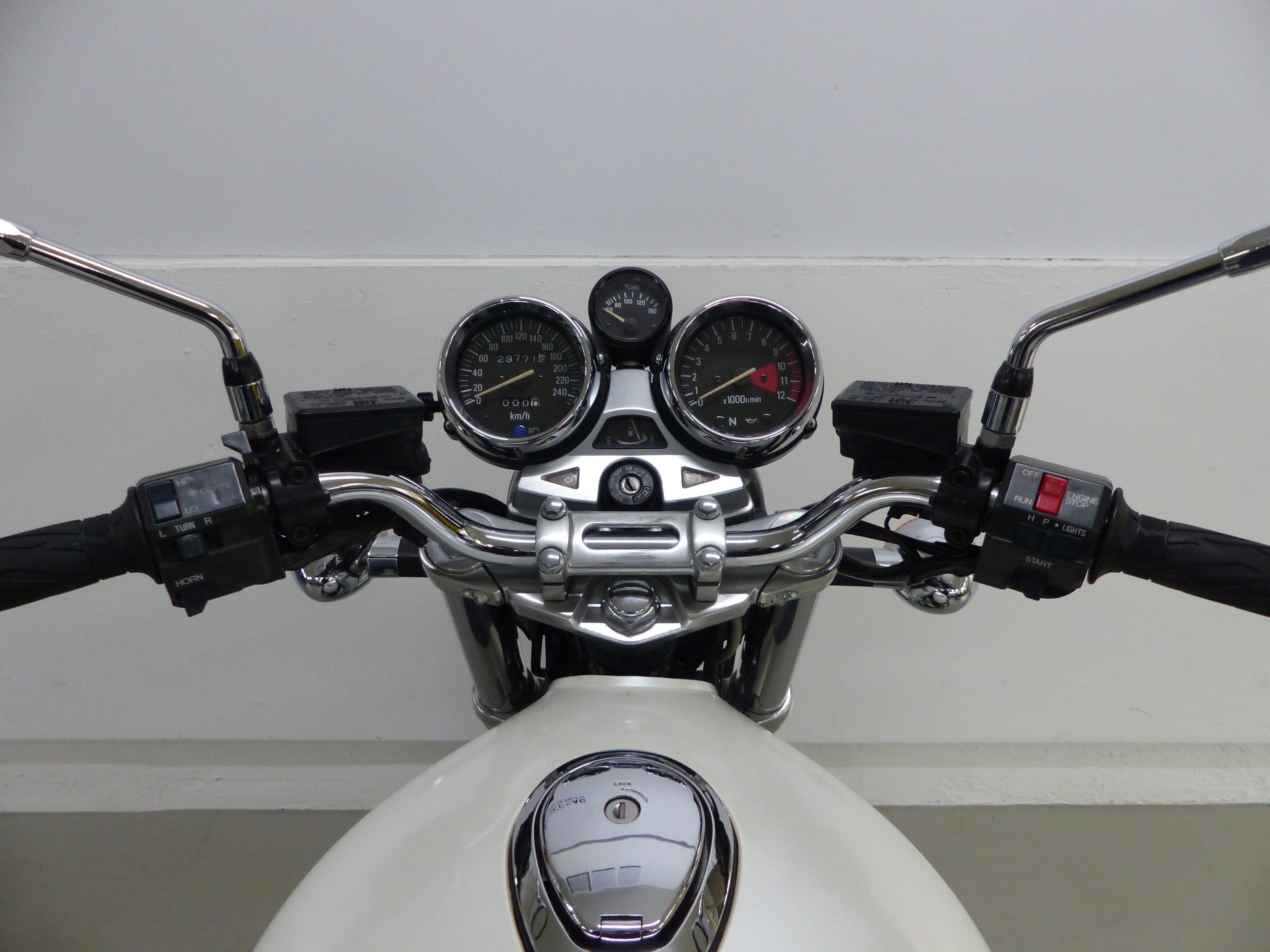 KAWASAKI Zephyr 1100-image-4
