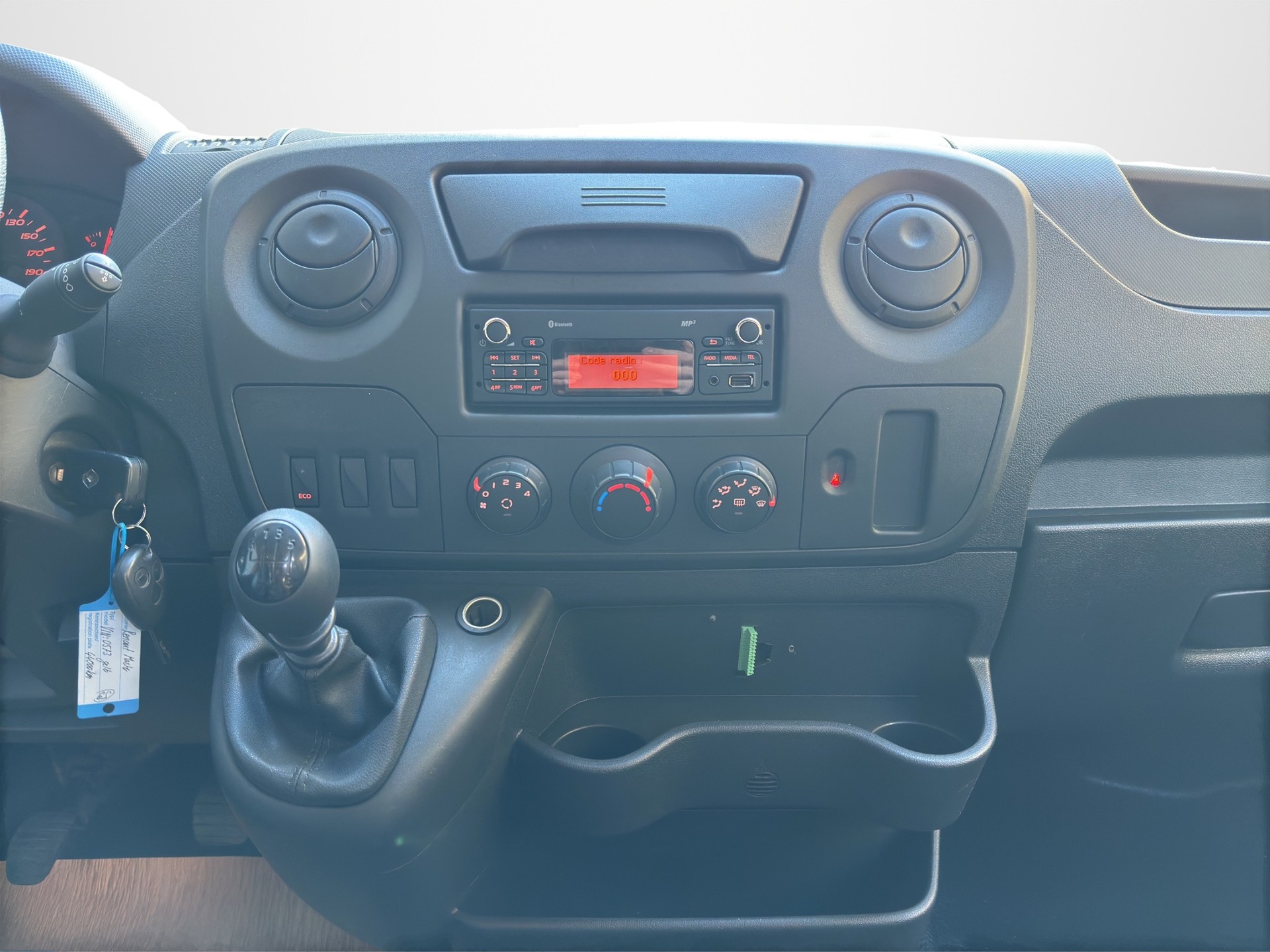 RENAULT Master T35 2.3dCi 130 L3H3-image-12