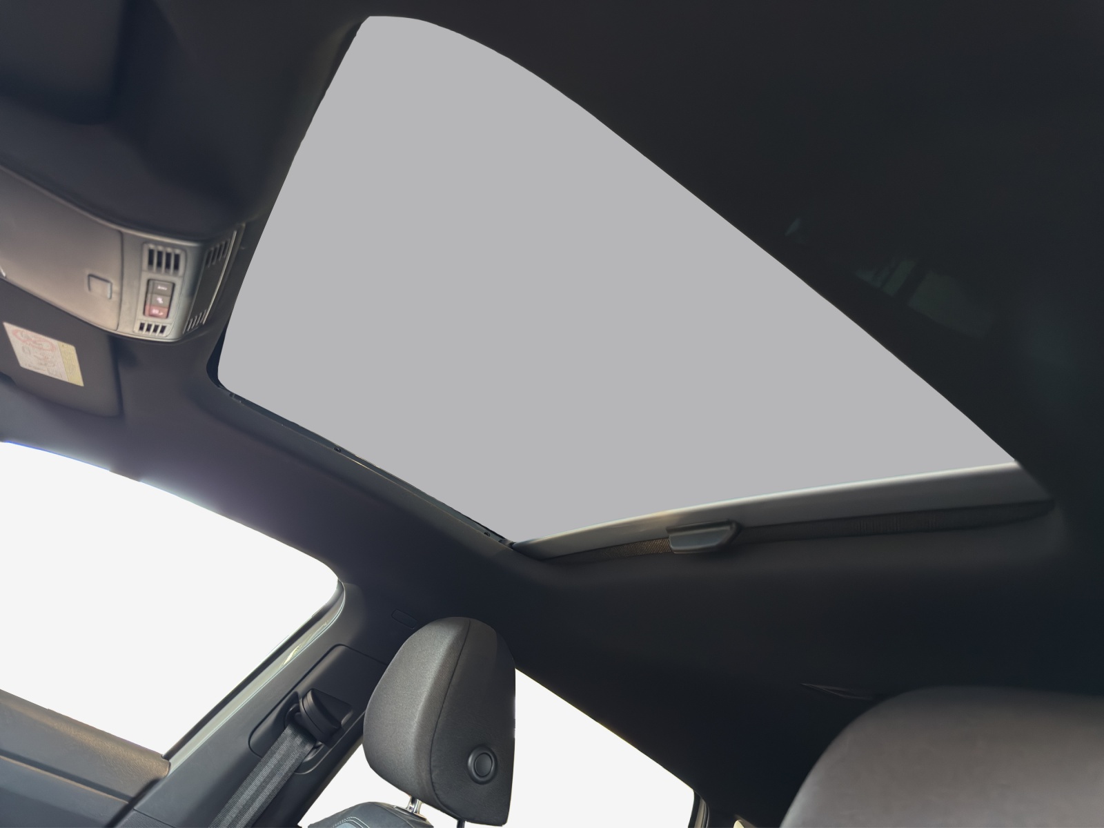 VW Taigo 1.5 TSI R-Line United DSG-image-14
