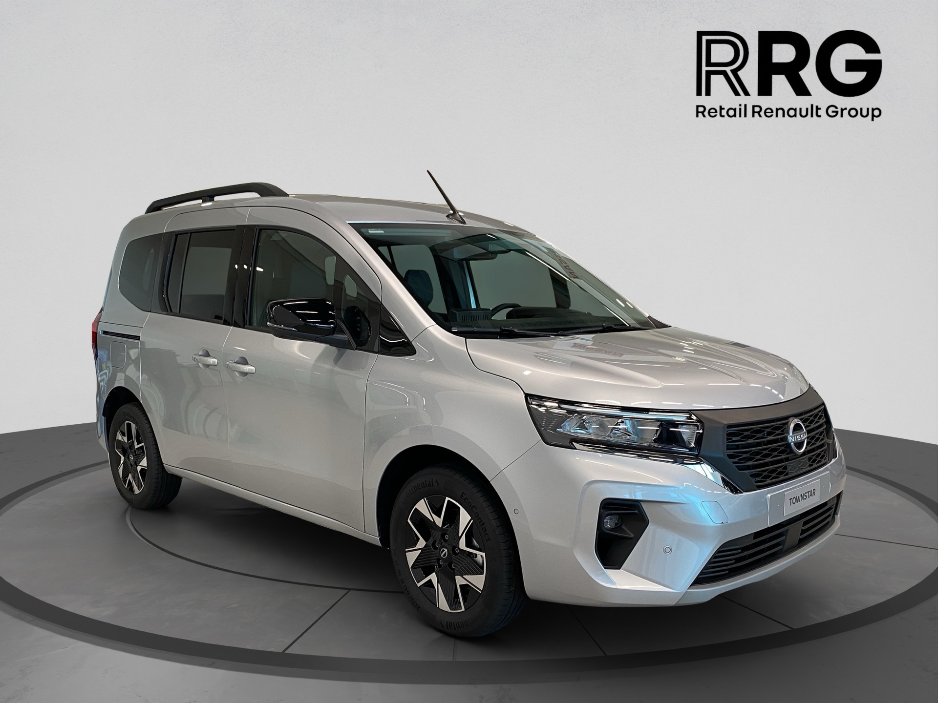 NISSAN combi 1.3 DIG-T 7DCT L1H1 Tekna-image-0